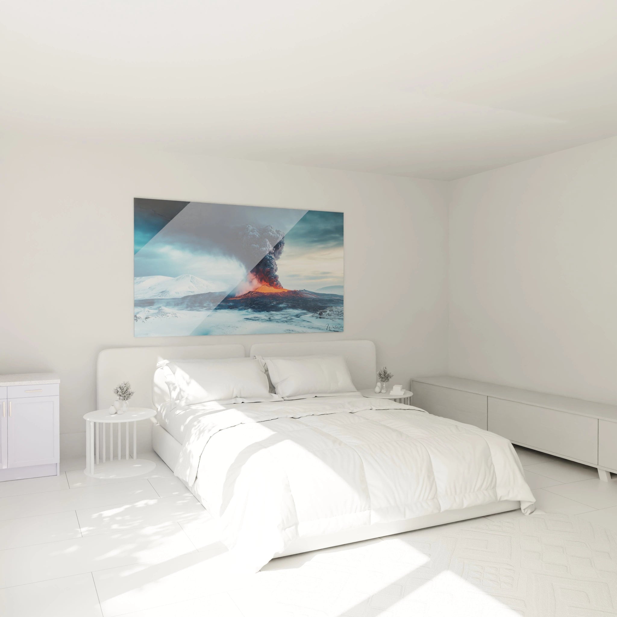 Un tableau paysage montrant un volcan actif, projetant des cendres sombres dans un ciel bleu-gris, avec des coulées de lave rouge vif traversant une terre noire entourée de sommets enneigés.