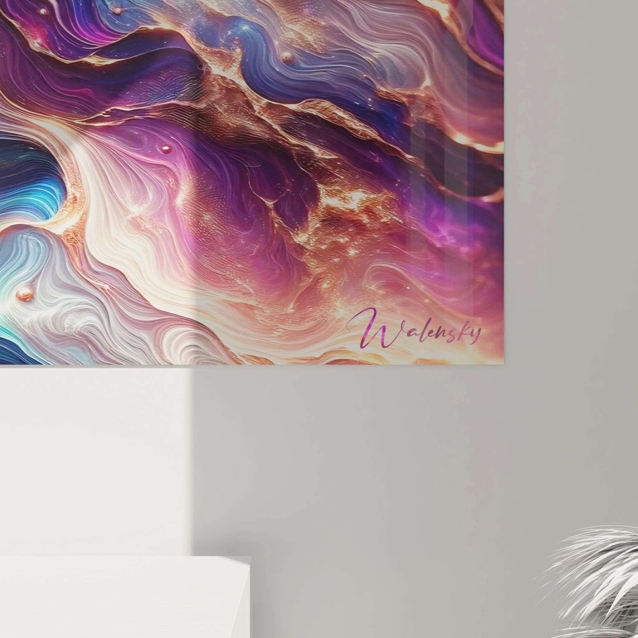 Tableau abstrait présentant des strates fluides aux couleurs contrastées. Gamme colorée de bleu outremer, vert émeraude, violet améthyste, rose et crème avec bordures or rosé. Texture rappelant des tranches d'agate avec marbrures sinueuses et inclusions sphériques métalliques. Motif organique de courants entremêlés avec frontières dorées granuleuses et perles brillantes créant un effet de luxe cosmique.