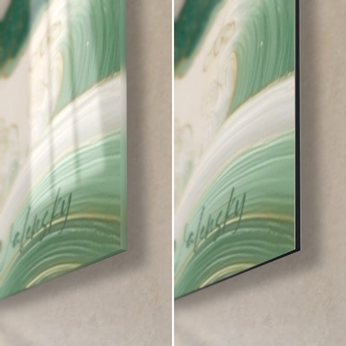 Gemälde mit tiefgrünem und goldenem Emblem, untere rechte Ecke: jadegrüner Schaumwirbel, glänzendes Acrylglas und mattes Alu-Dibond, 3 mm Stärke
