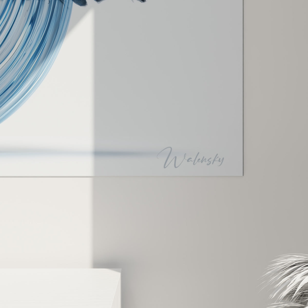Texture rocheuse grise et striures bleu marine visibles en détail sur la matière du tableau Yin Yang