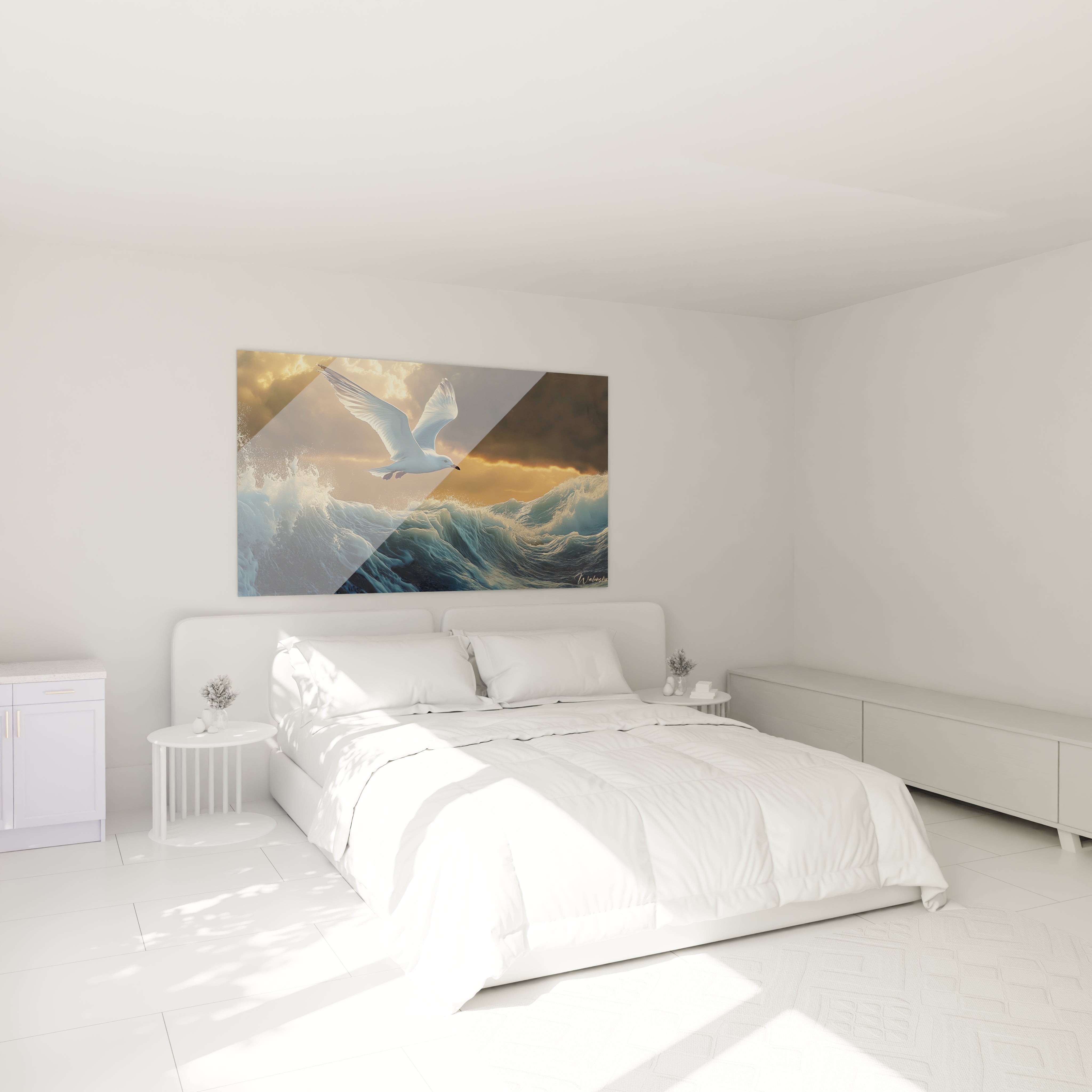 Un tableau mouette en vol majestueux capturant un oiseau marin blanc survolant une mer agitée aux vagues écumeuses. Contraste saisissant entre le bleu profond de l'océan et le ciel ambré, avec des textures hyperréalistes des plumes et de l'eau.