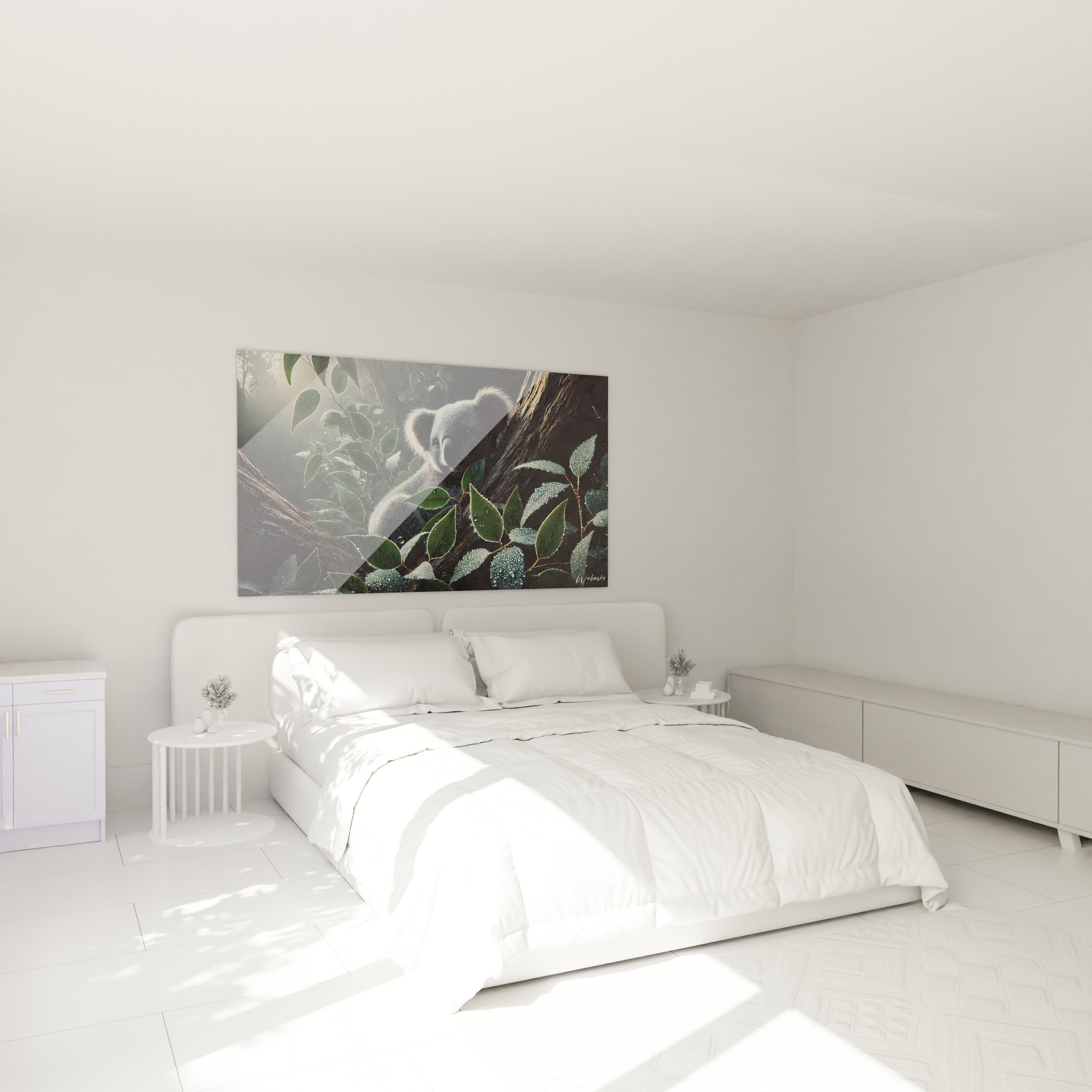 Accroché au-dessus du lit, ce tableau koala ajoute une ambiance apaisante à la chambre. Les tons verts et gris du décor créent un espace de détente inspiré de la nature sauvage.