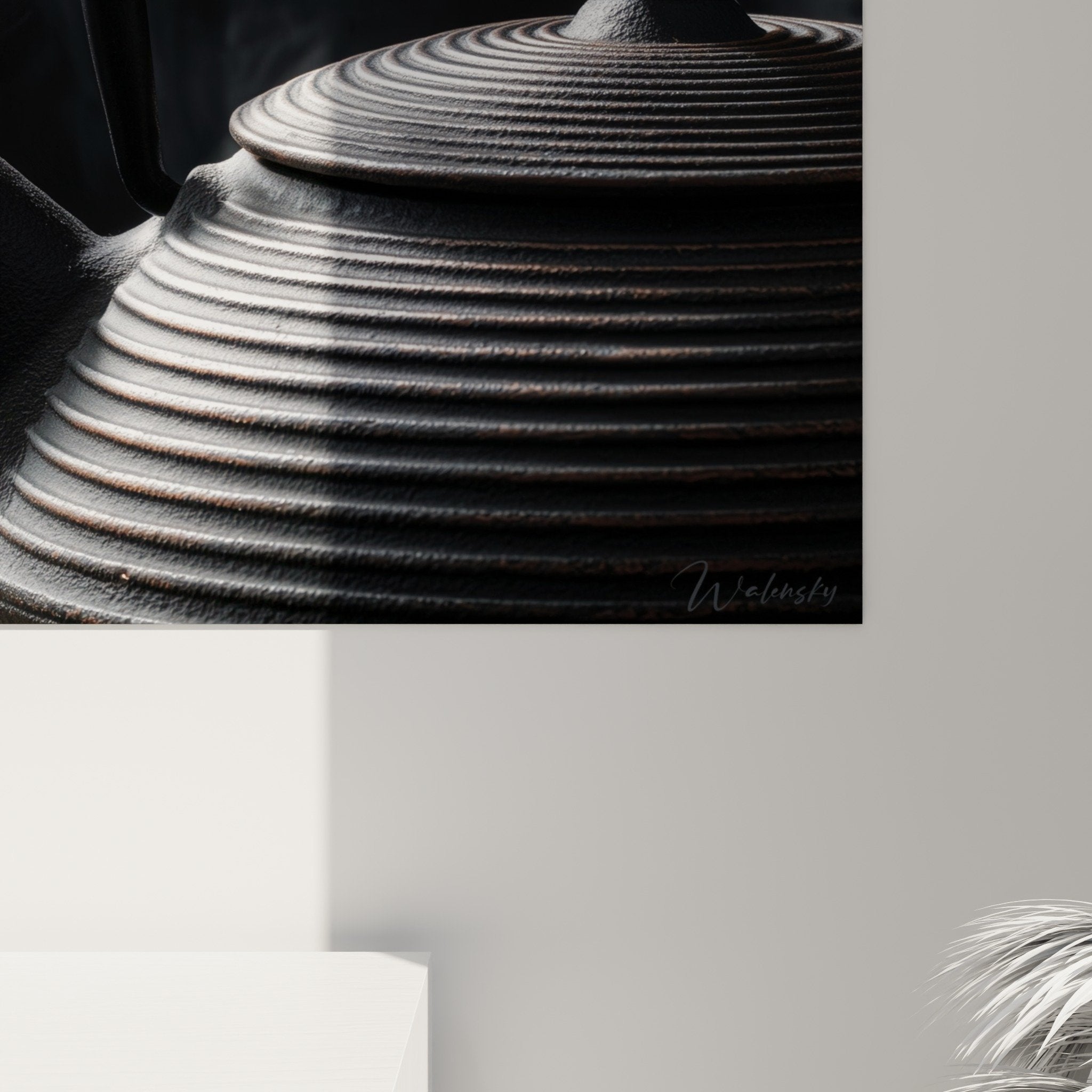 Vue d'ensemble tableau théière japonaise anthracite vaporeuse - ambiance méditative et sophistiquée