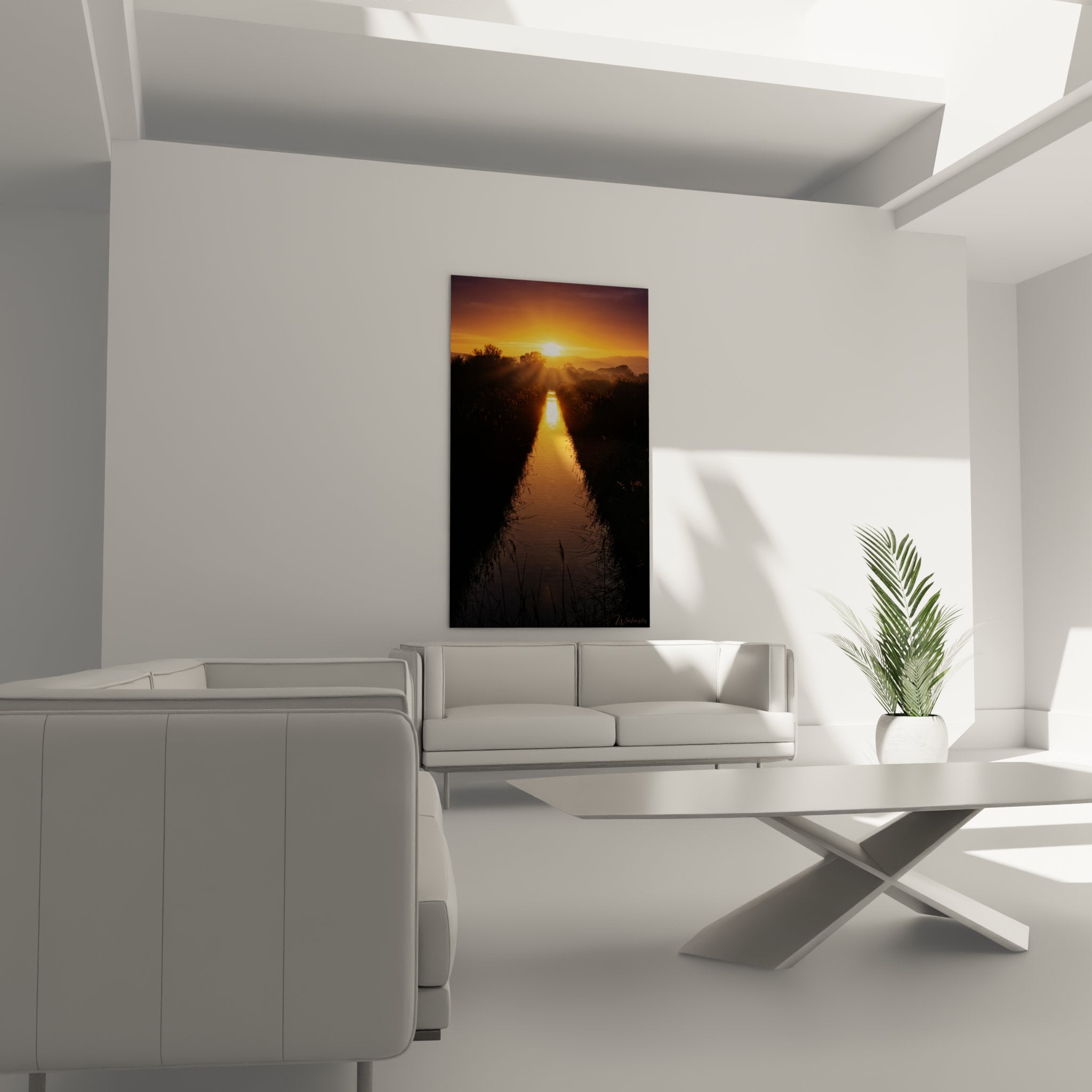 Detail tableau reflets soleil couchant sur canal camarguais avec roseaux et vegetation aquatique