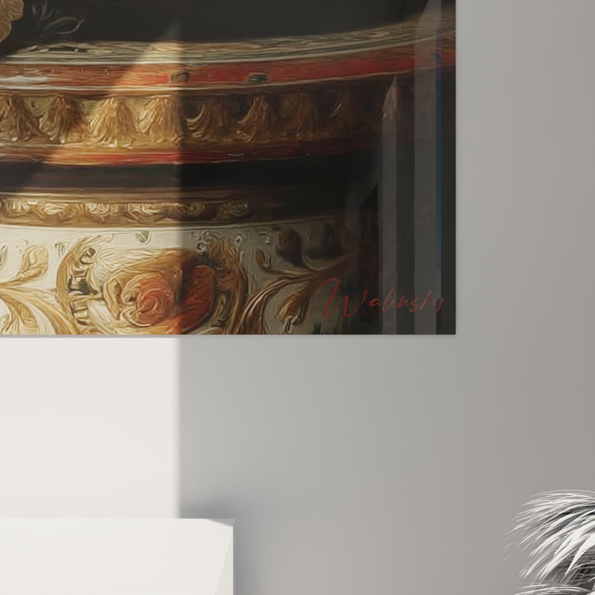 Vista d'insieme quadro gatto balinese aristocratico con mazzo di fiori e console dorata barocca