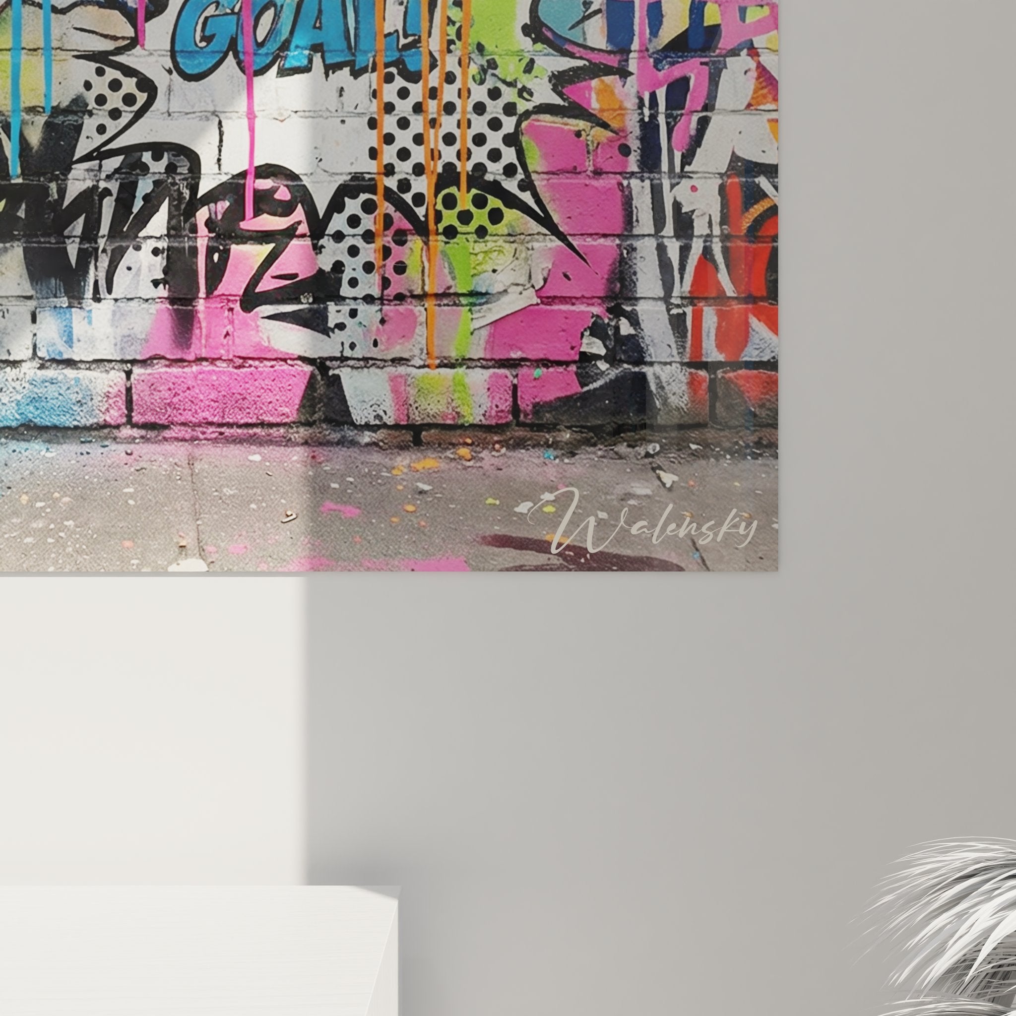 Vue d'ensemble tableau mural street art football avec joueur stylisé et tags urbains colorés