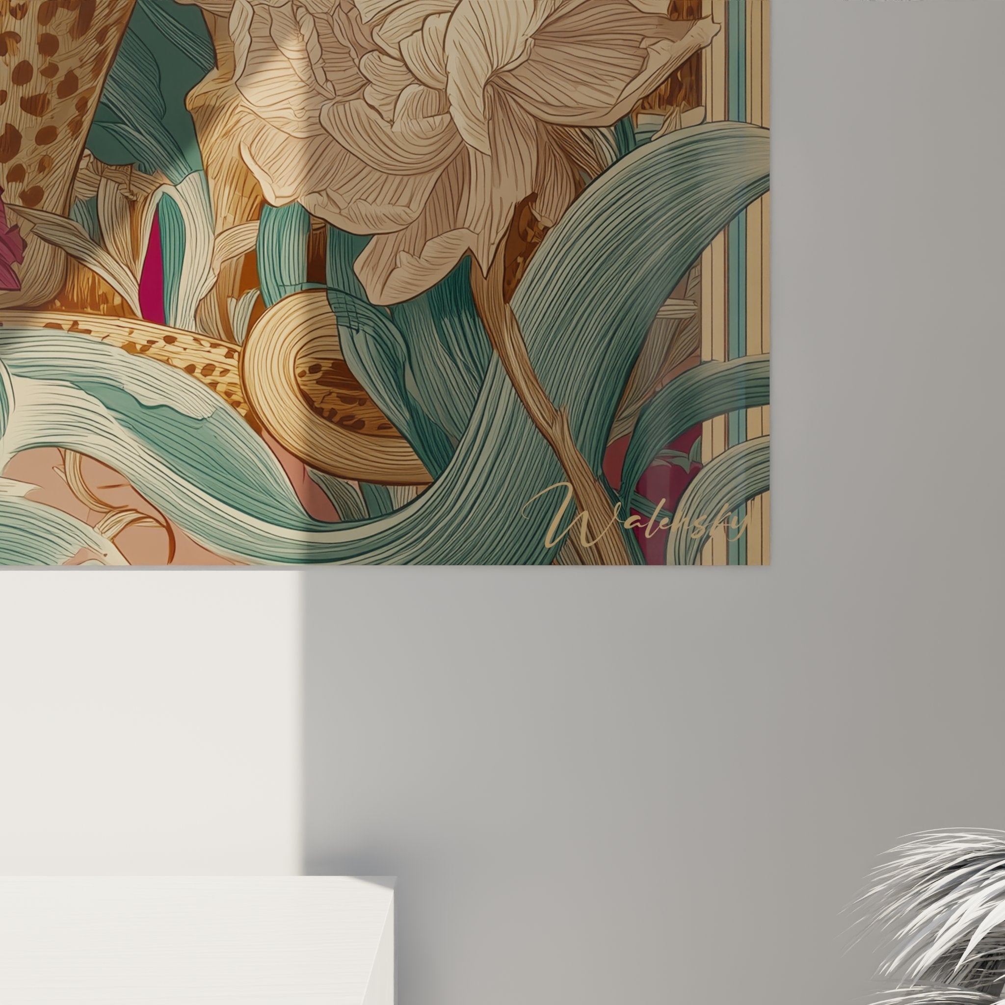 Vista d'insieme quadro murale leopardo e fiori art déco con cornice geometrica dorata