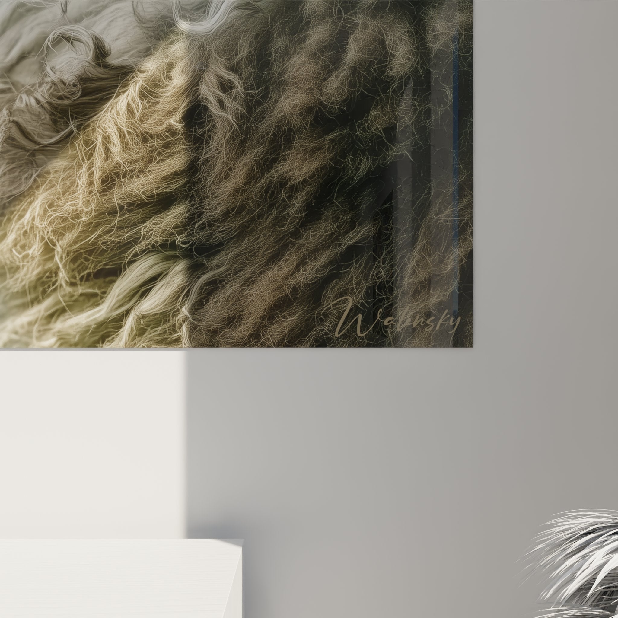 Panoramica del quadro gatto Laperm ritratto con cornice moderna appeso alla parete, arte decorativa felina