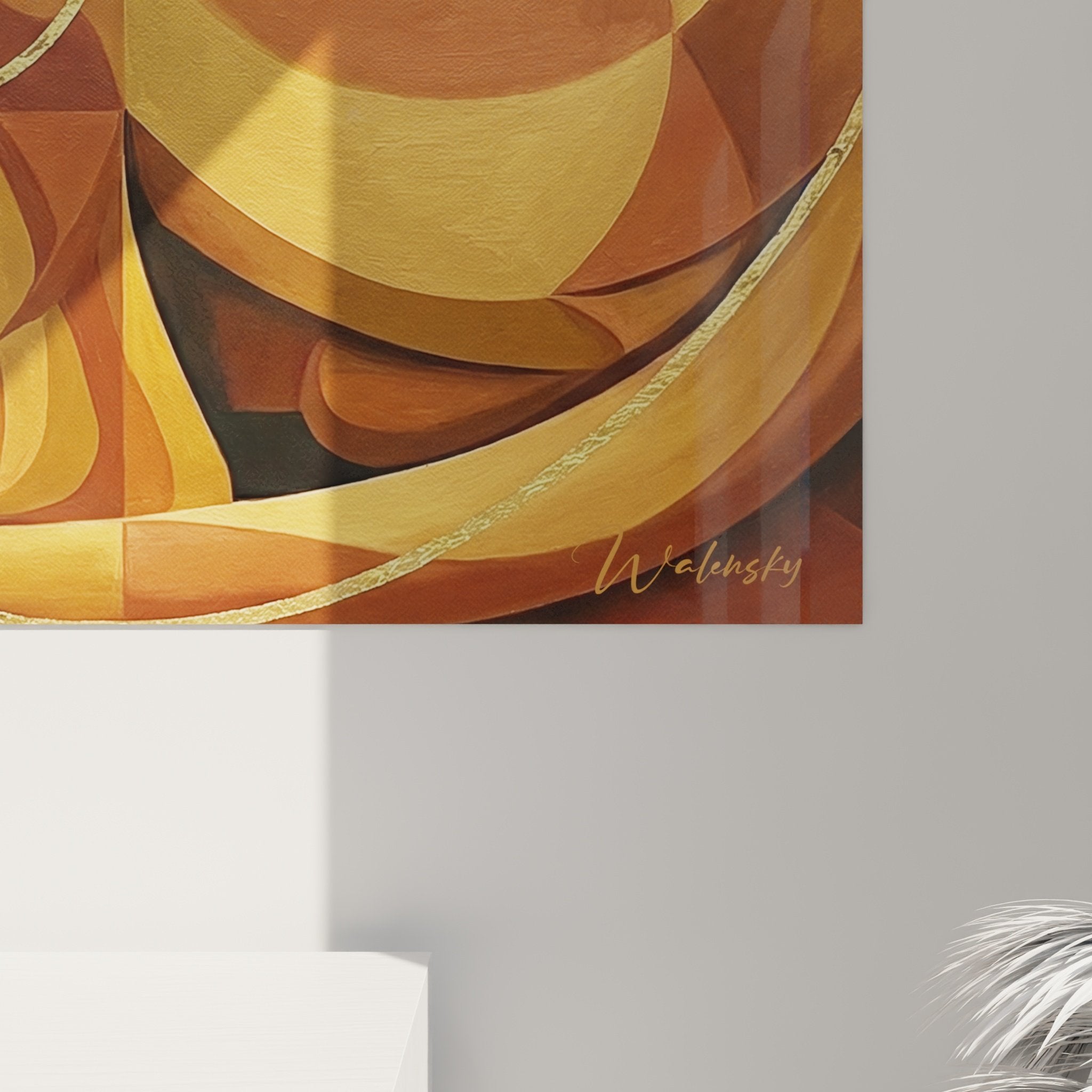 Vue d'ensemble tableau abstrait géométrique doré, spirales entrelacées sur fond chaleureux orangé