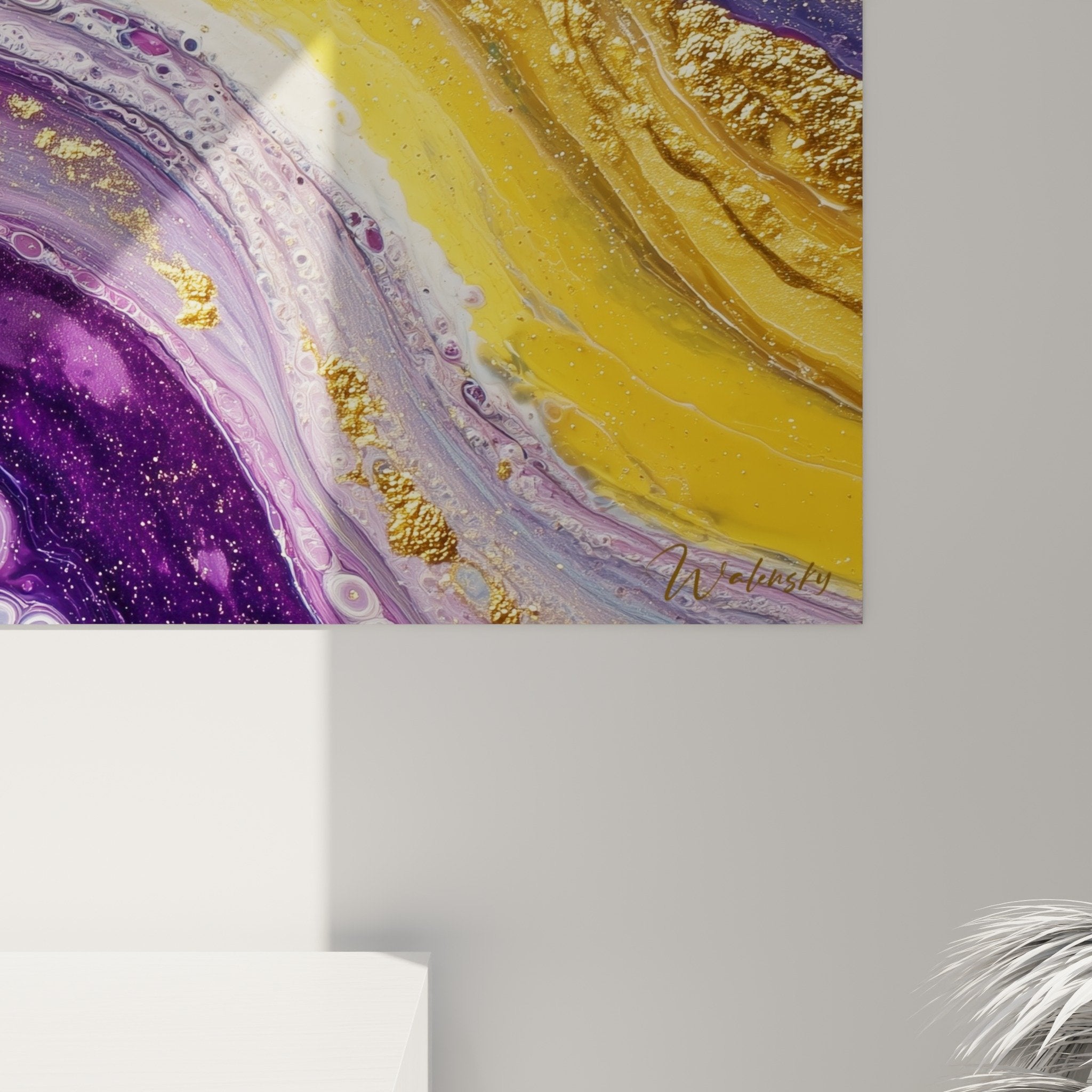Overview abstract purple gold marbled effect painting - Feng shui Southeast Wood Collection