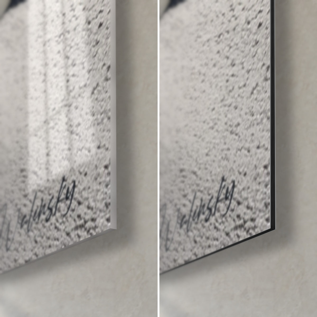 Gemälde Vollmond über körnigem Hügel, Ecke unten rechts: glänzendes Glas links, matte Dibond-Alu rechts, schwarze Kante