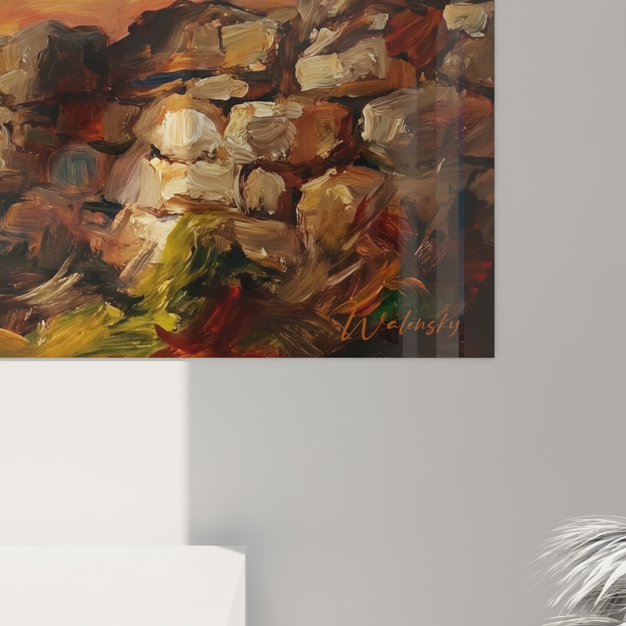 Vue d'ensemble tableau mural chien gardien pyrénéen sur promontoire rocheux avec ciel embrasé tons orangés pourpres