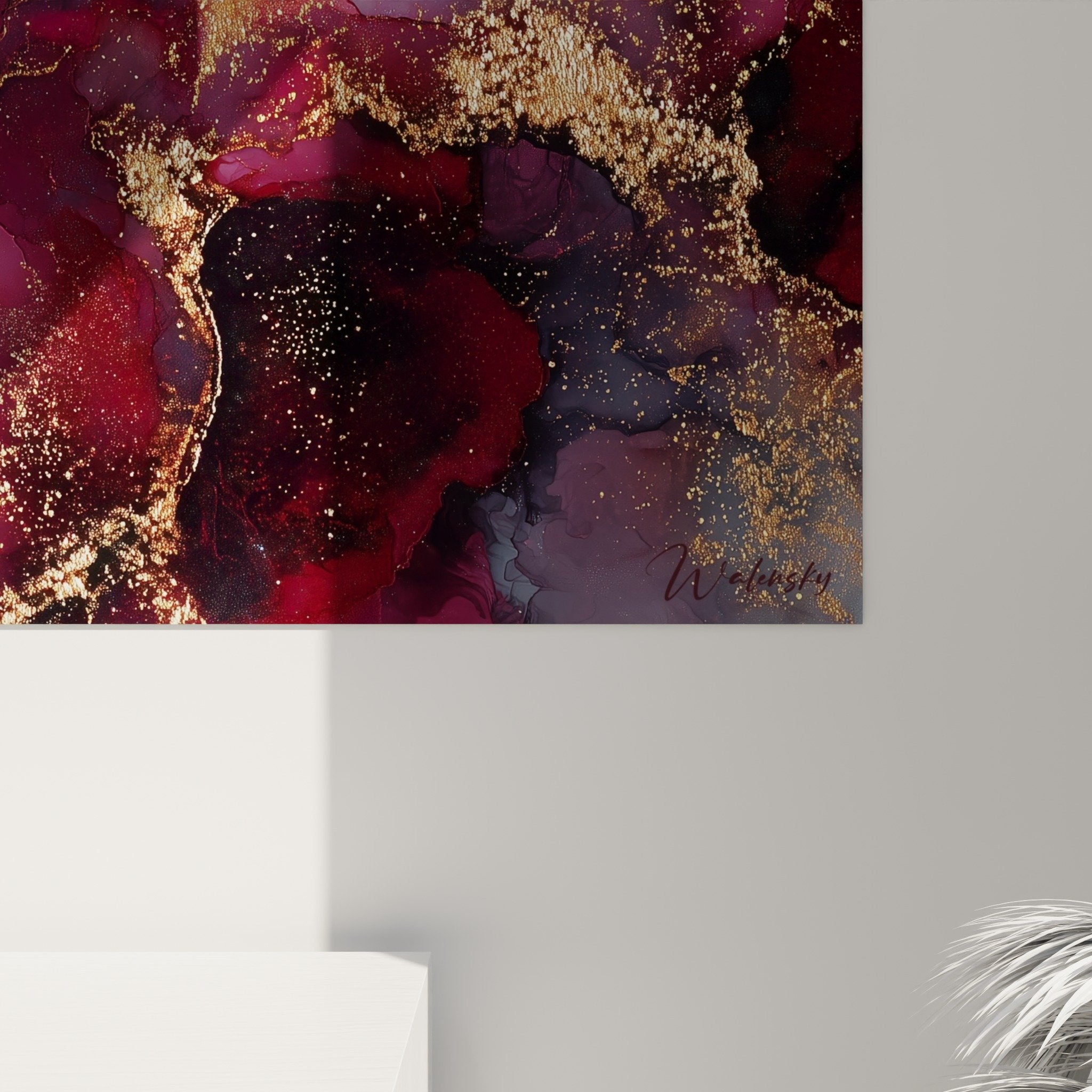 Vue d'ensemble tableau marbre abstrait coloris violet bordeaux et filaments dorés