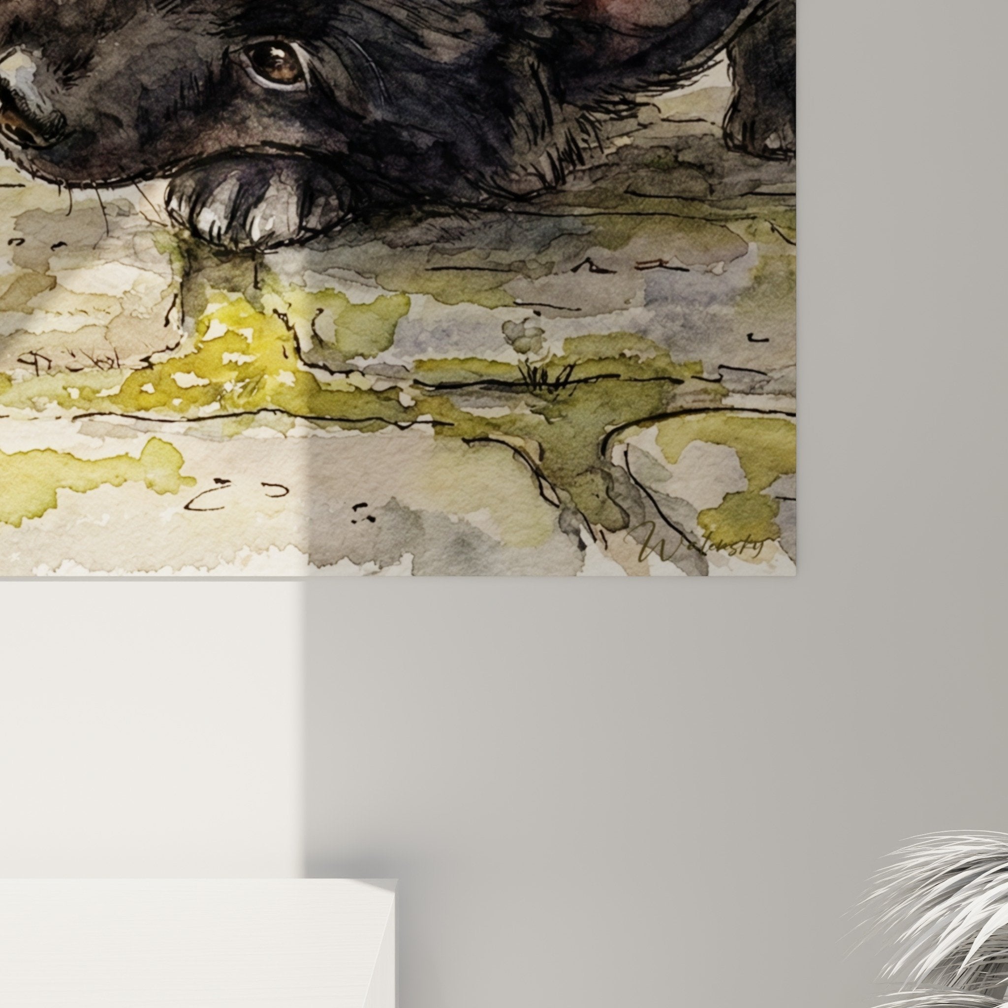 Vue d'ensemble aquarelle Schipperke curieux et escargot, palette doree verte, composition intimiste et touchante