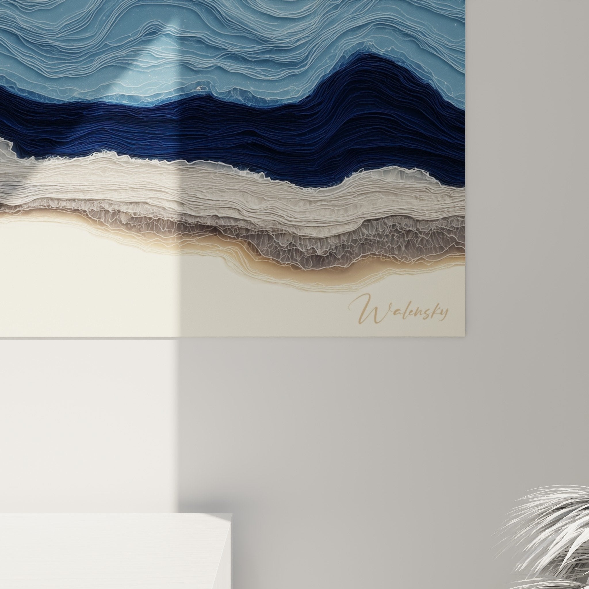 Vue d'ensemble tableau mural abstrait aux couleurs océan et sable dans intérieur moderne