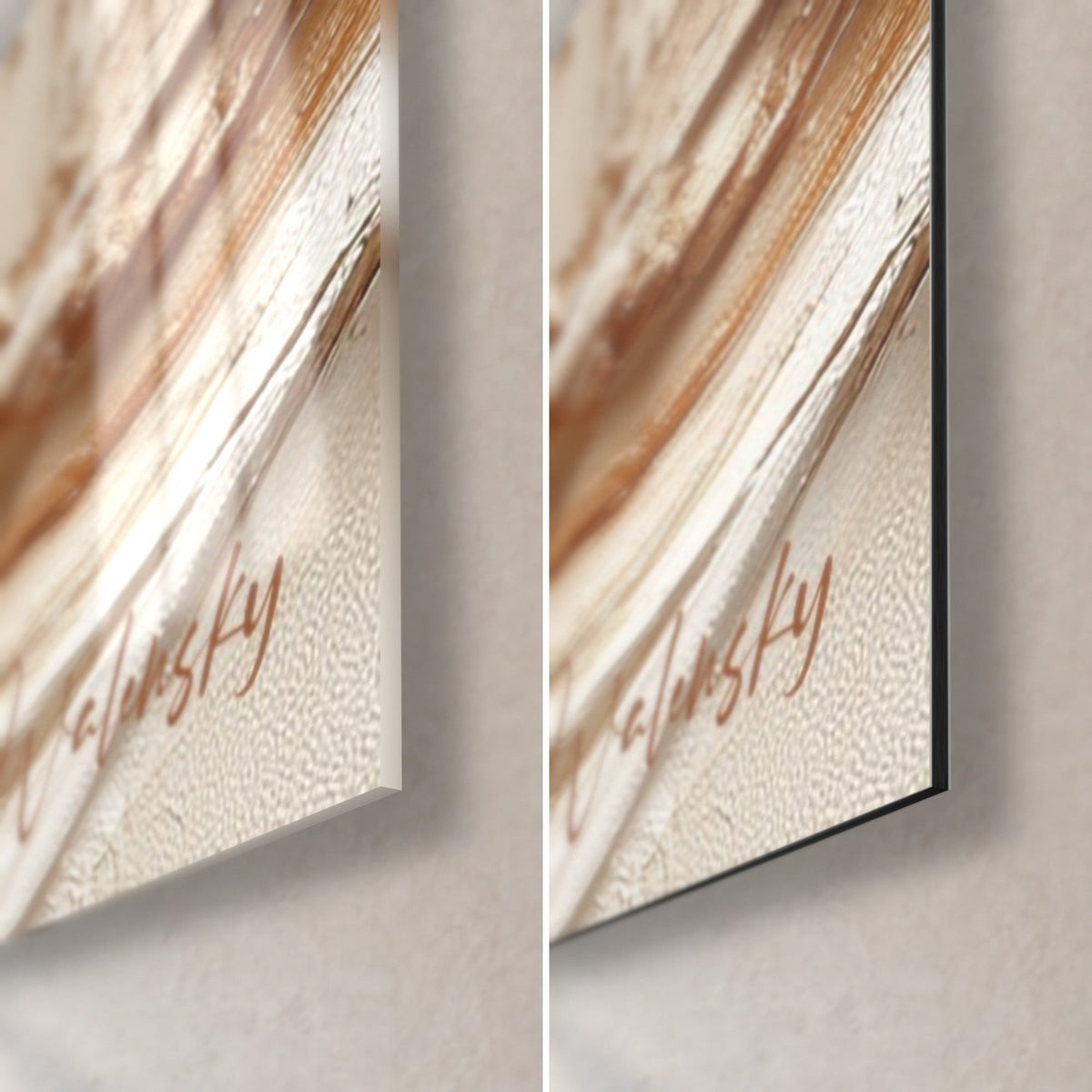 Cuadro con coladas de material crema y caramelo y firma cobriza, esquina inferior derecha: cristal brillante a la izquierda, Dibond mate a la derecha