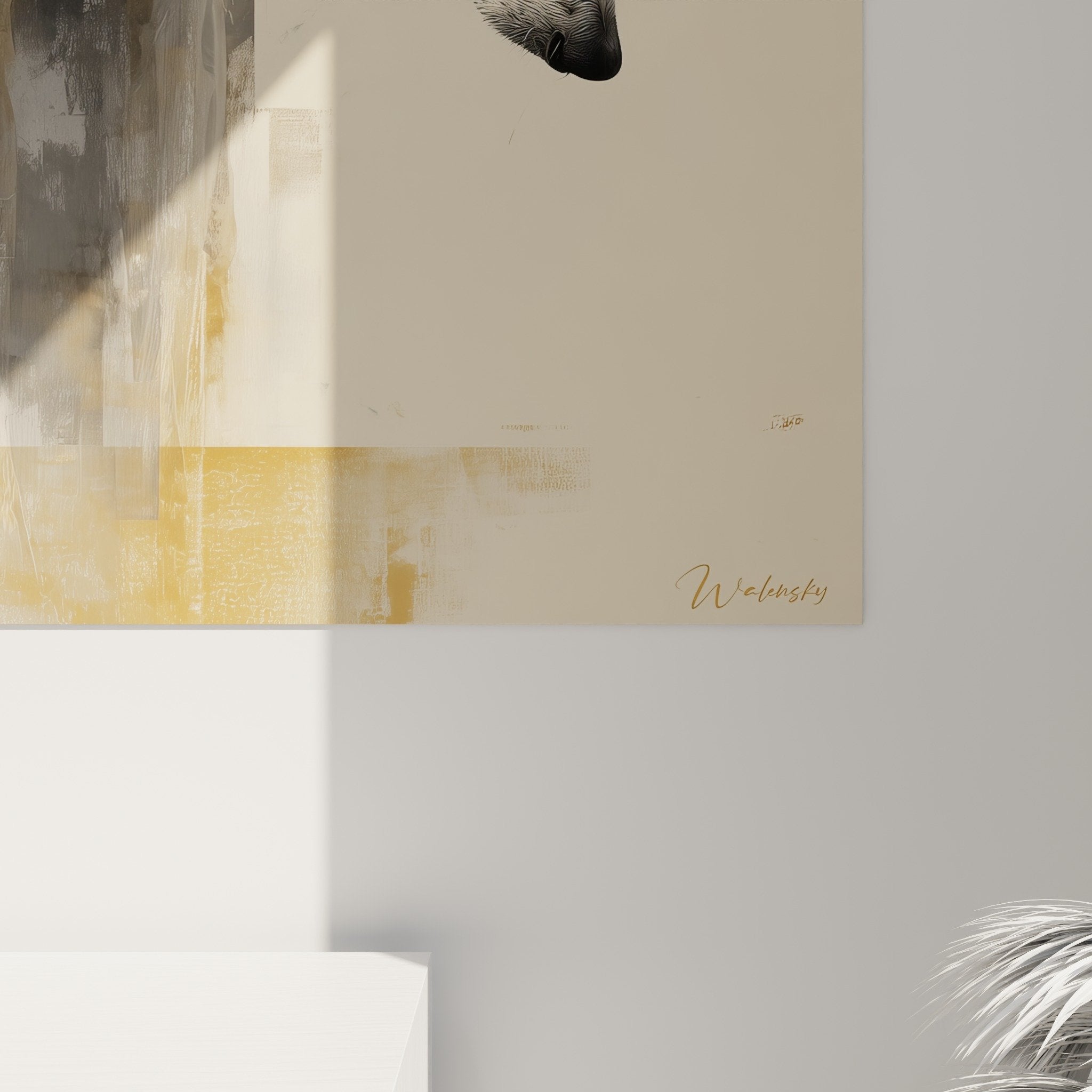 Vue d'ensemble du tableau Barzoi blanc dans salon moderne avec canapé beige et décoration raffinée