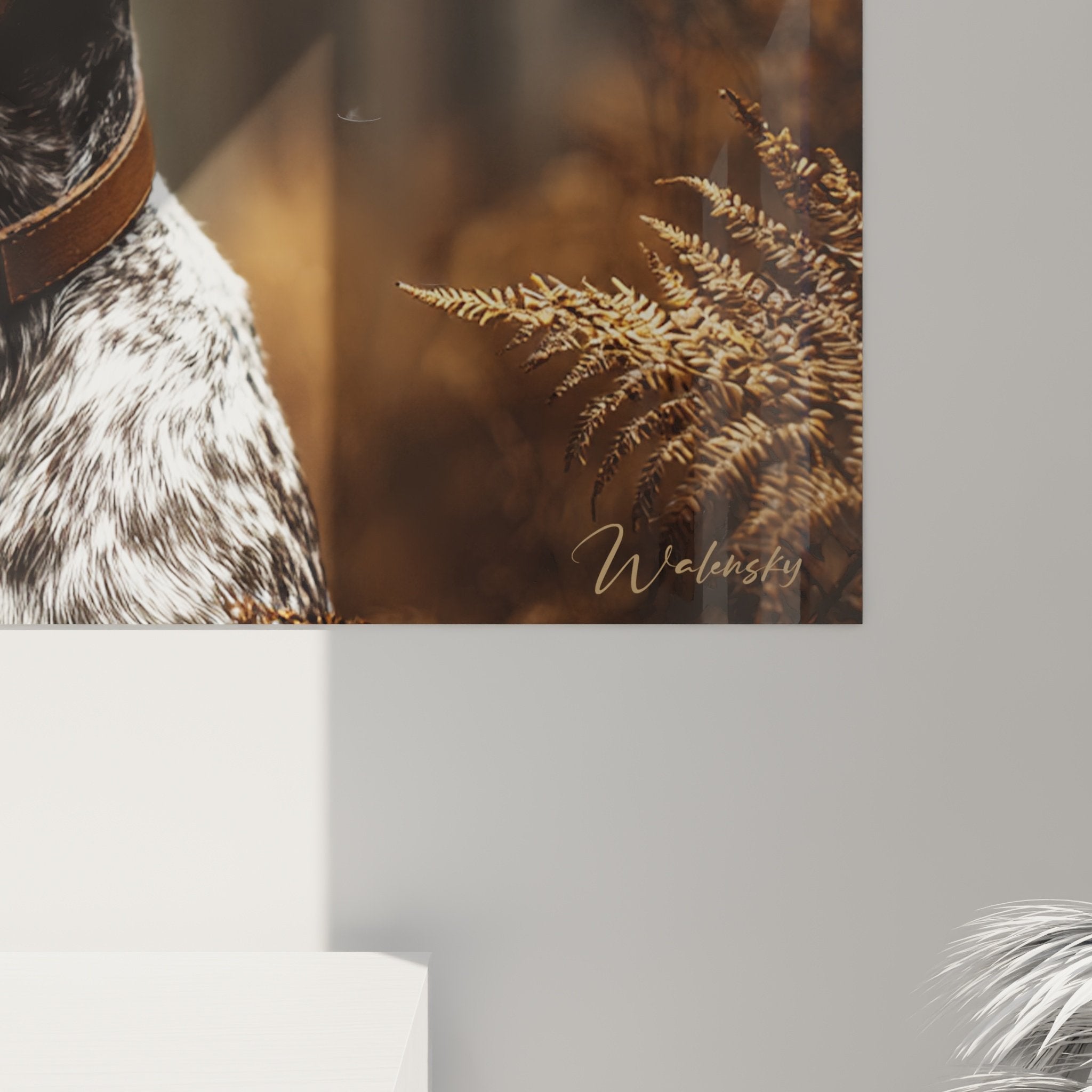 Vue ensemble tableau Braque Allemand portrait mural décoration intérieur salon chien noble regard ambré