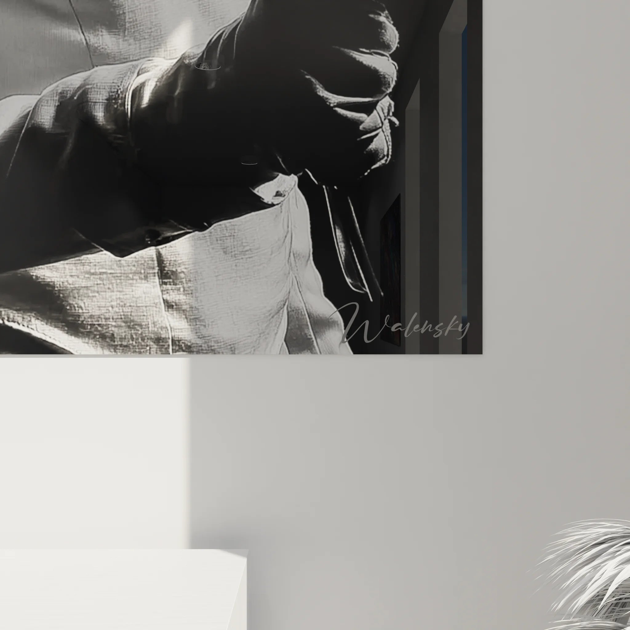 Vue d'ensemble du tableau escrime noir et blanc dans un intérieur décoré avec ambiance artistique