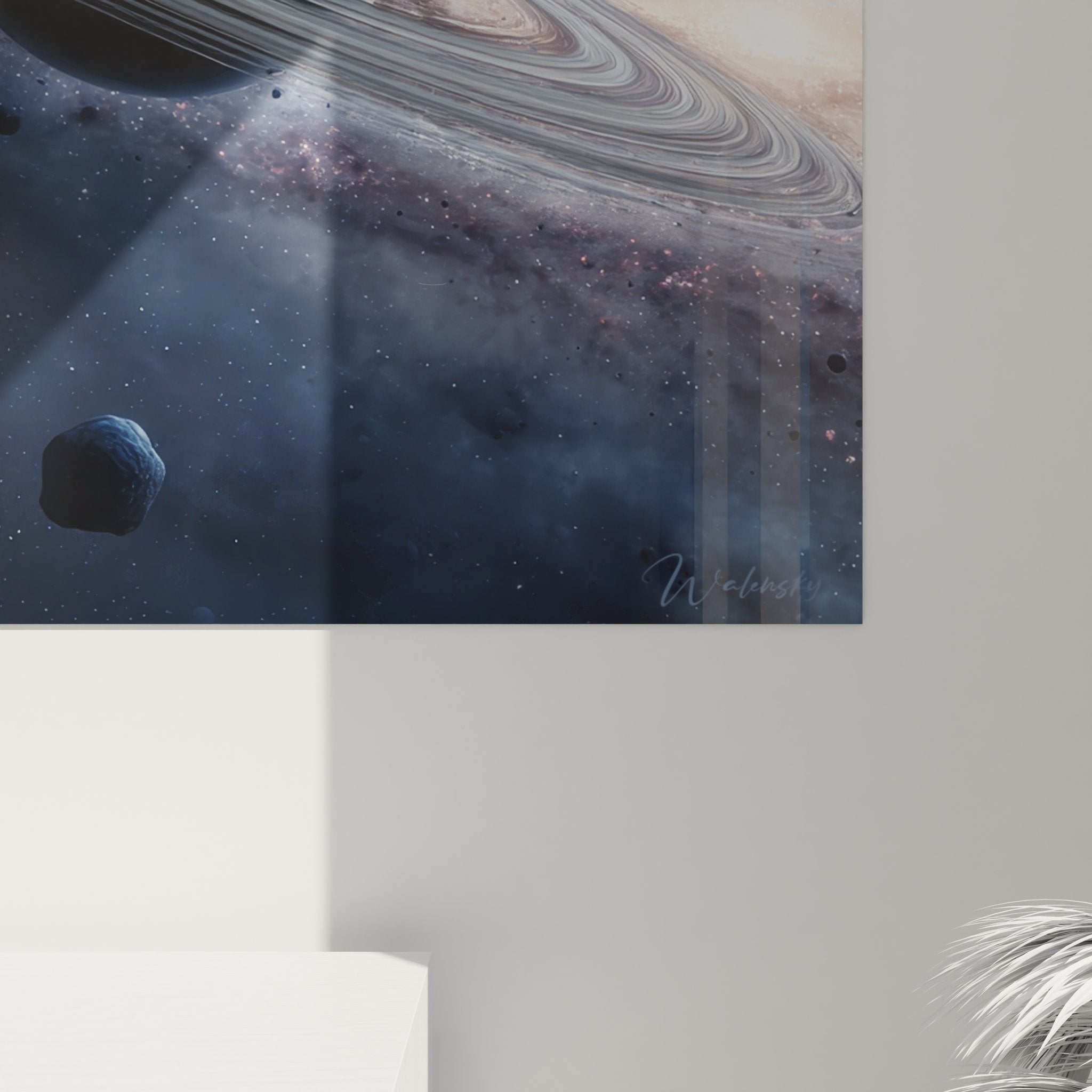 Vue ensemble tableau mural espace Saturne dans salon contemporain décoration astronomique