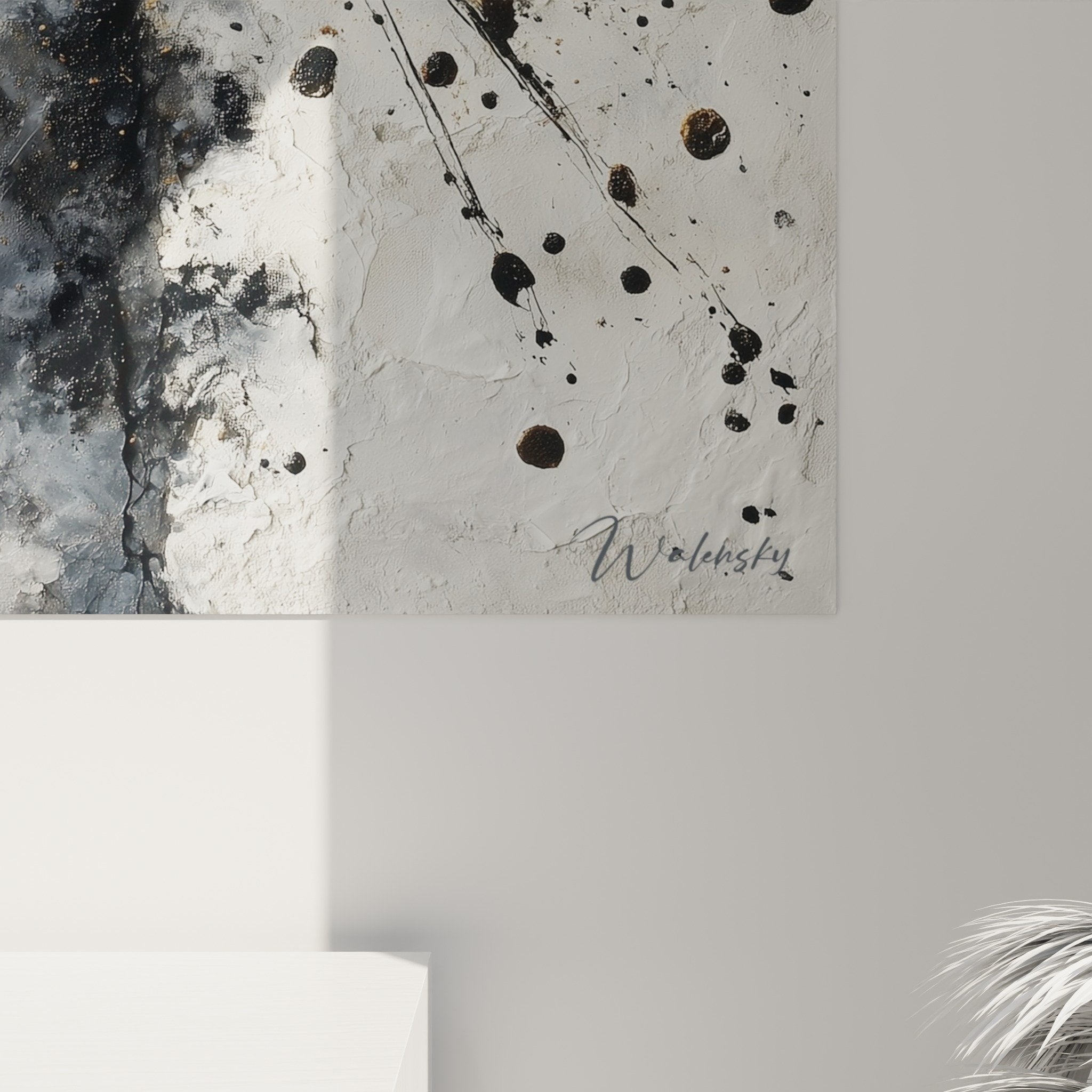 Vue ensemble tableau abstrait explosion gris or decoration interieur moderne feng shui metal