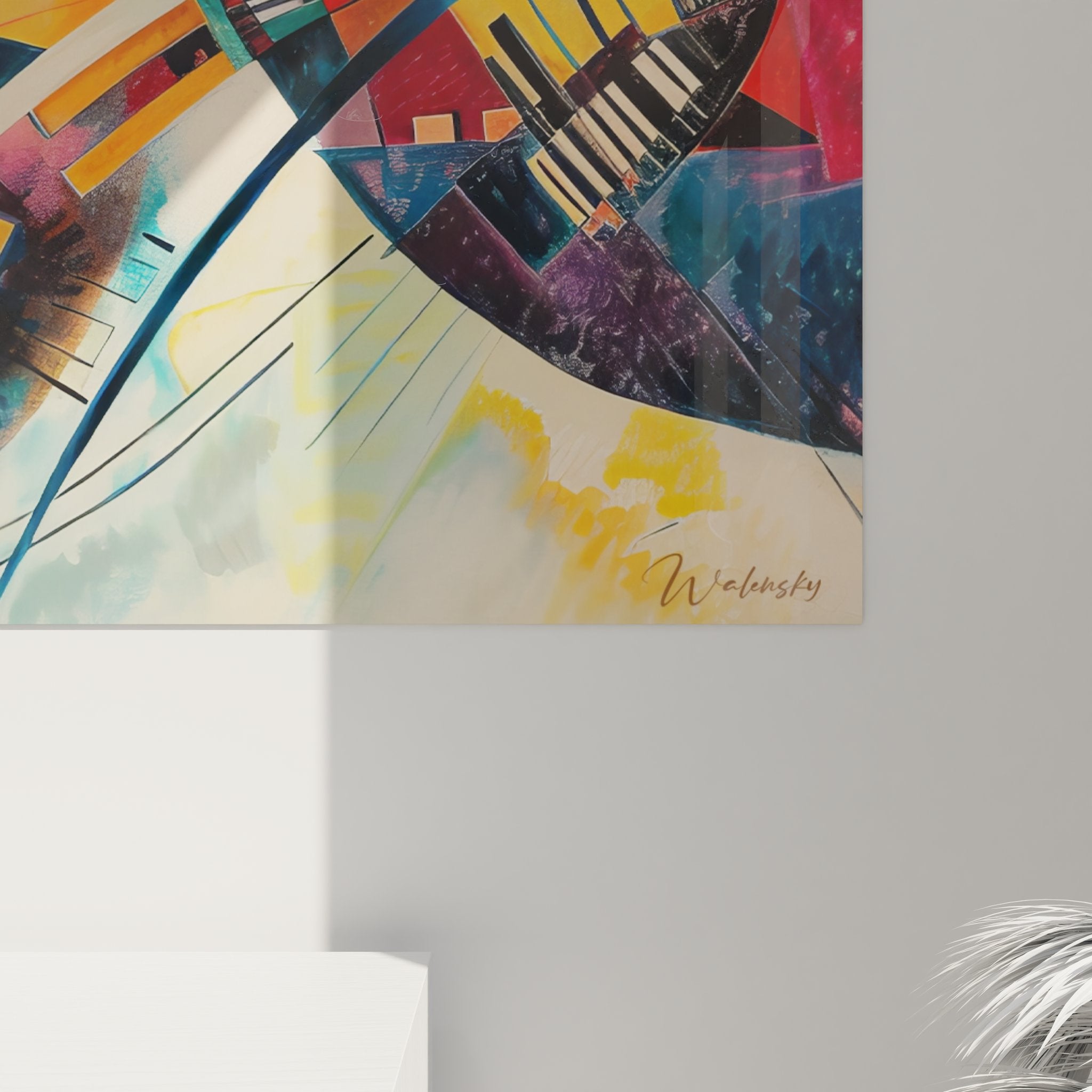 Vue d'ensemble tableau géométrique abstrait aux tons oranges et bleus dans intérieur contemporain