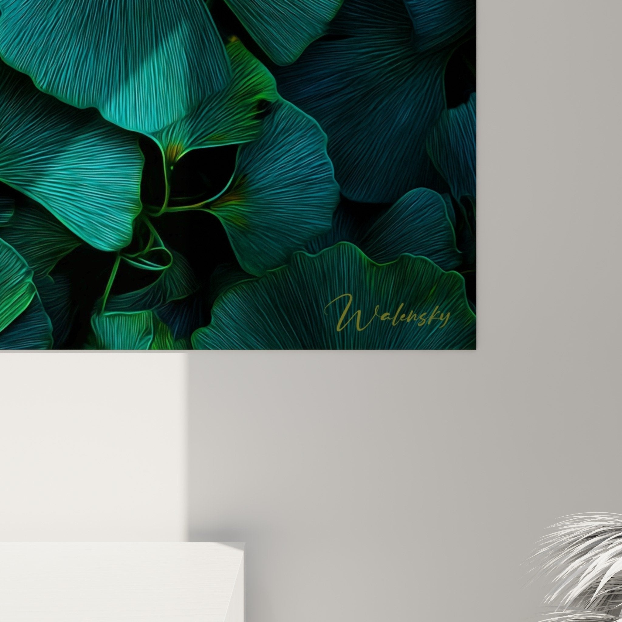 Vue d'ensemble tableau ginkgo bleu-vert et or, composition artistique naturelle pour intérieur zen