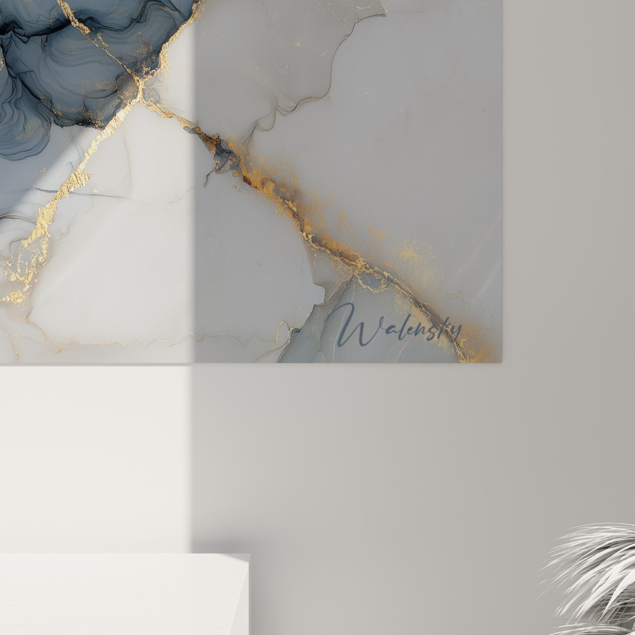 Vue d'ensemble tableau mural marbre abstrait, palette bleu gris or, style décoratif moderne