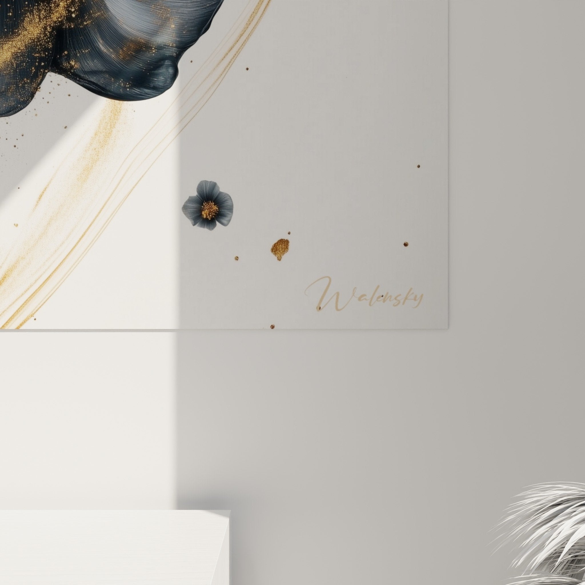 Vue d'ensemble tableau marbre abstrait gris argenté - œuvre décorative moderne aux accents dorés