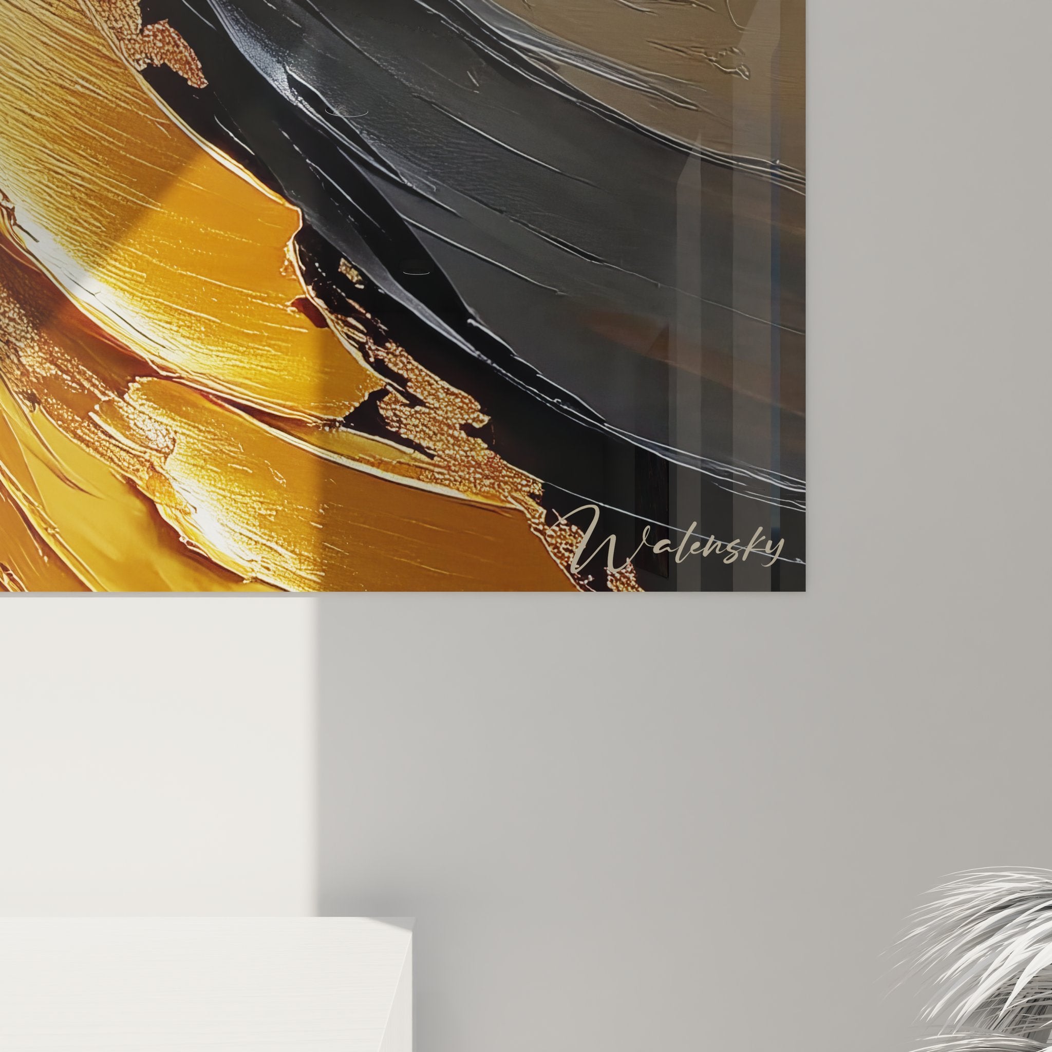 Vue ensemble tableau abstrait mouvement fluide, peinture murale dorée et noire style contemporain