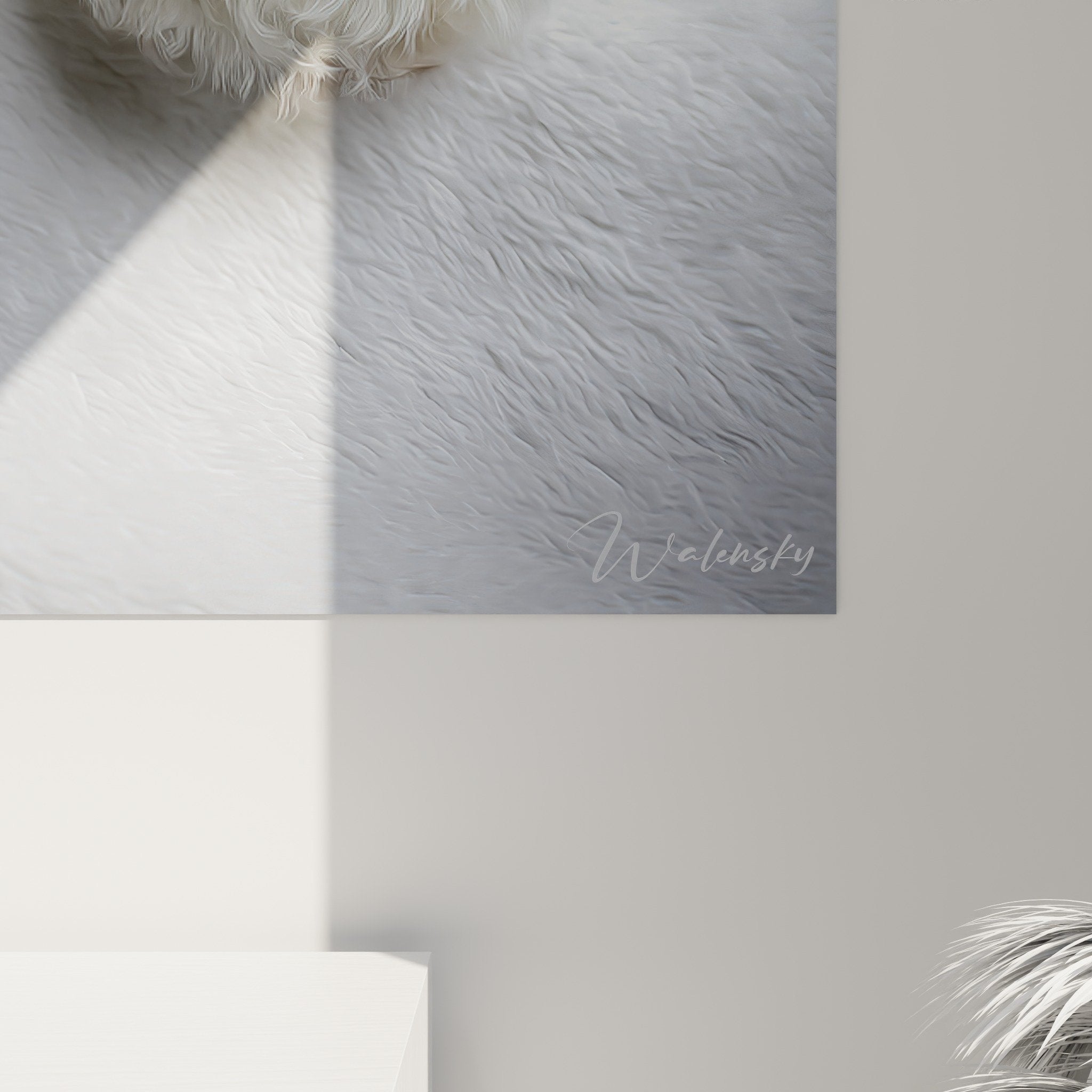 Vue d'ensemble tableau mural Bichon Havanais, format portrait, tons blancs crème, décoration murale élégante