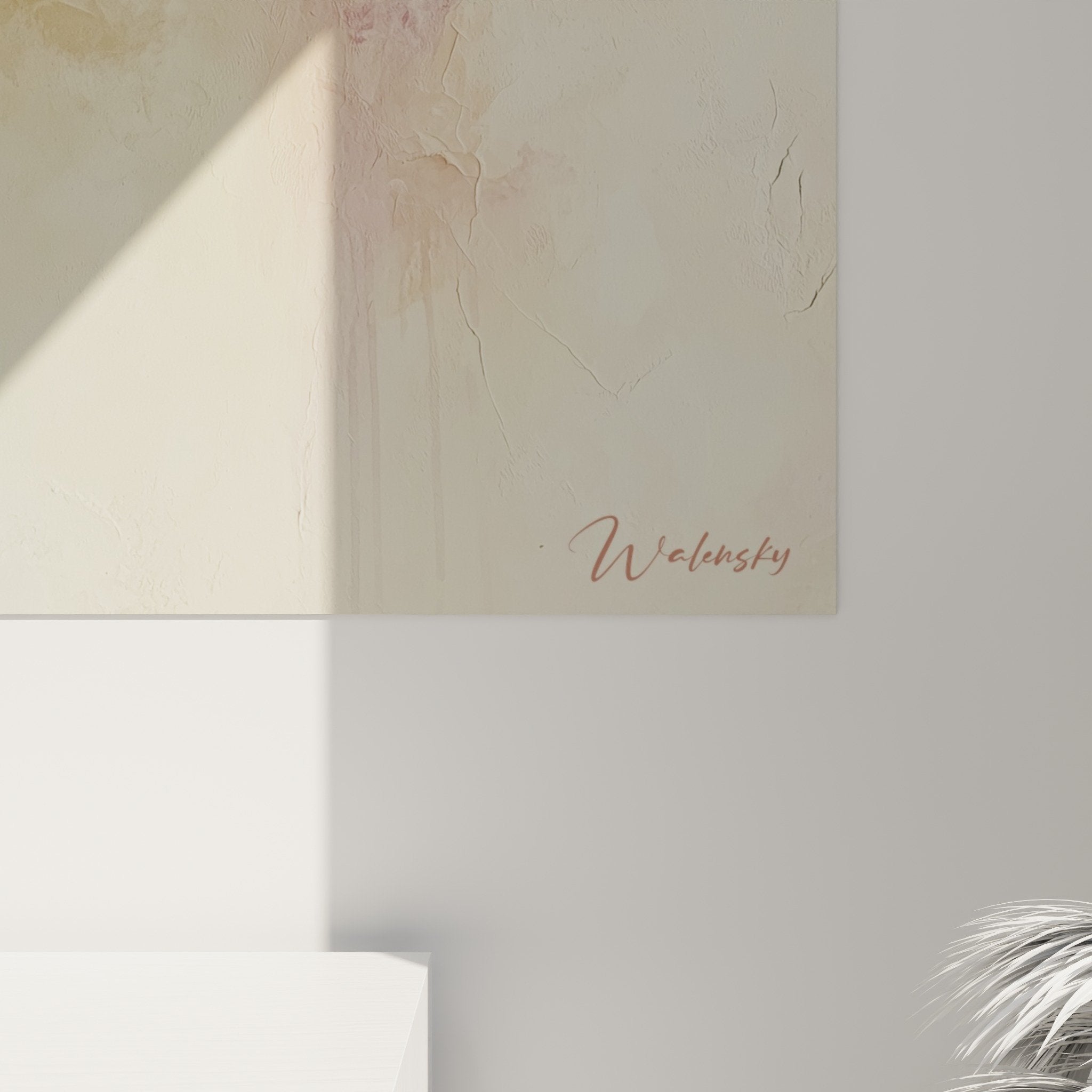 Vue ensemble tableau abstrait nuages dorés pourpres intérieur contemporain zen