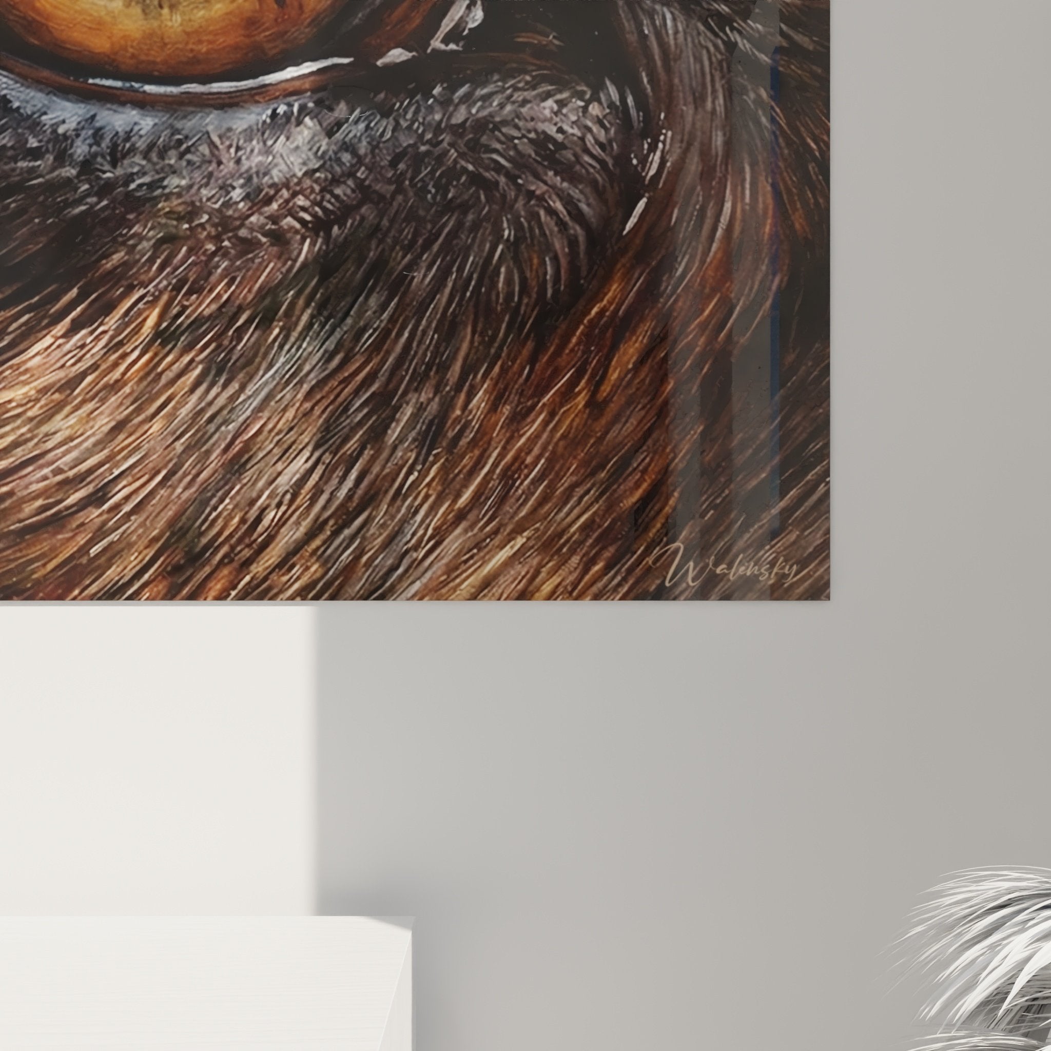 Panoramica del quadro occhio Staffordshire Bull Terrier tonalità ambrate in interiore contemporaneo - decorazione murale cane