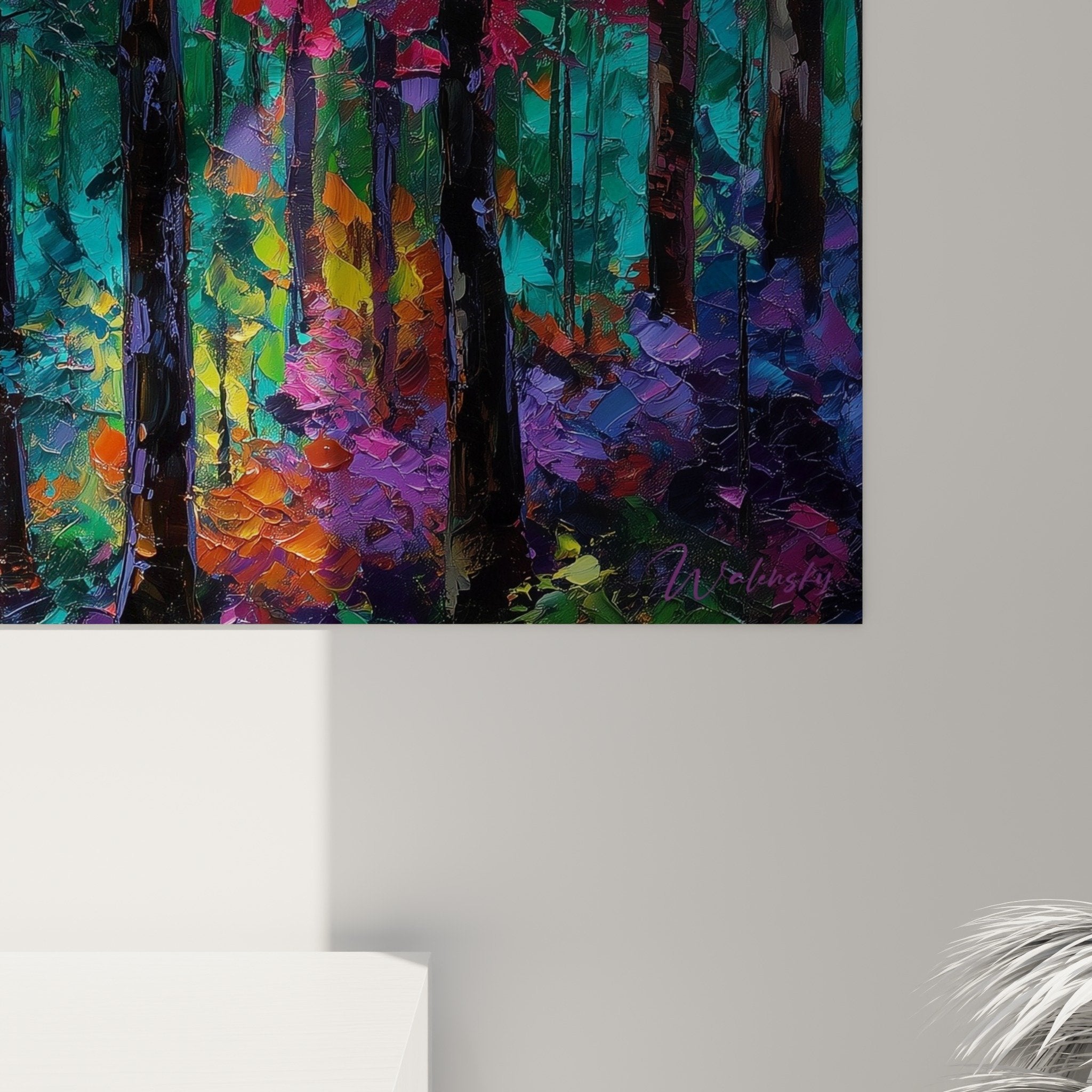 Gesamtansicht panoramisches Wandbild verzauberter Wald lebendige Farben moderne Inneneinrichtung