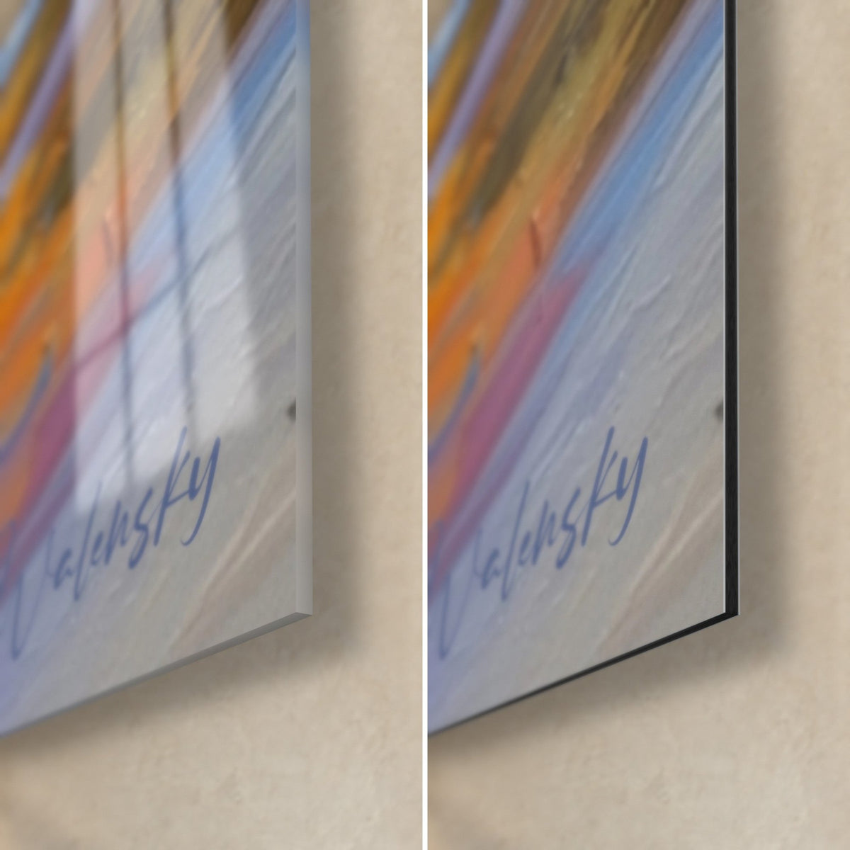 Tableau plage au coucher du soleil, coin bas droit : verre brillant à gauche, Dibond mat à droite, signature bleue, tranche de 3 mm