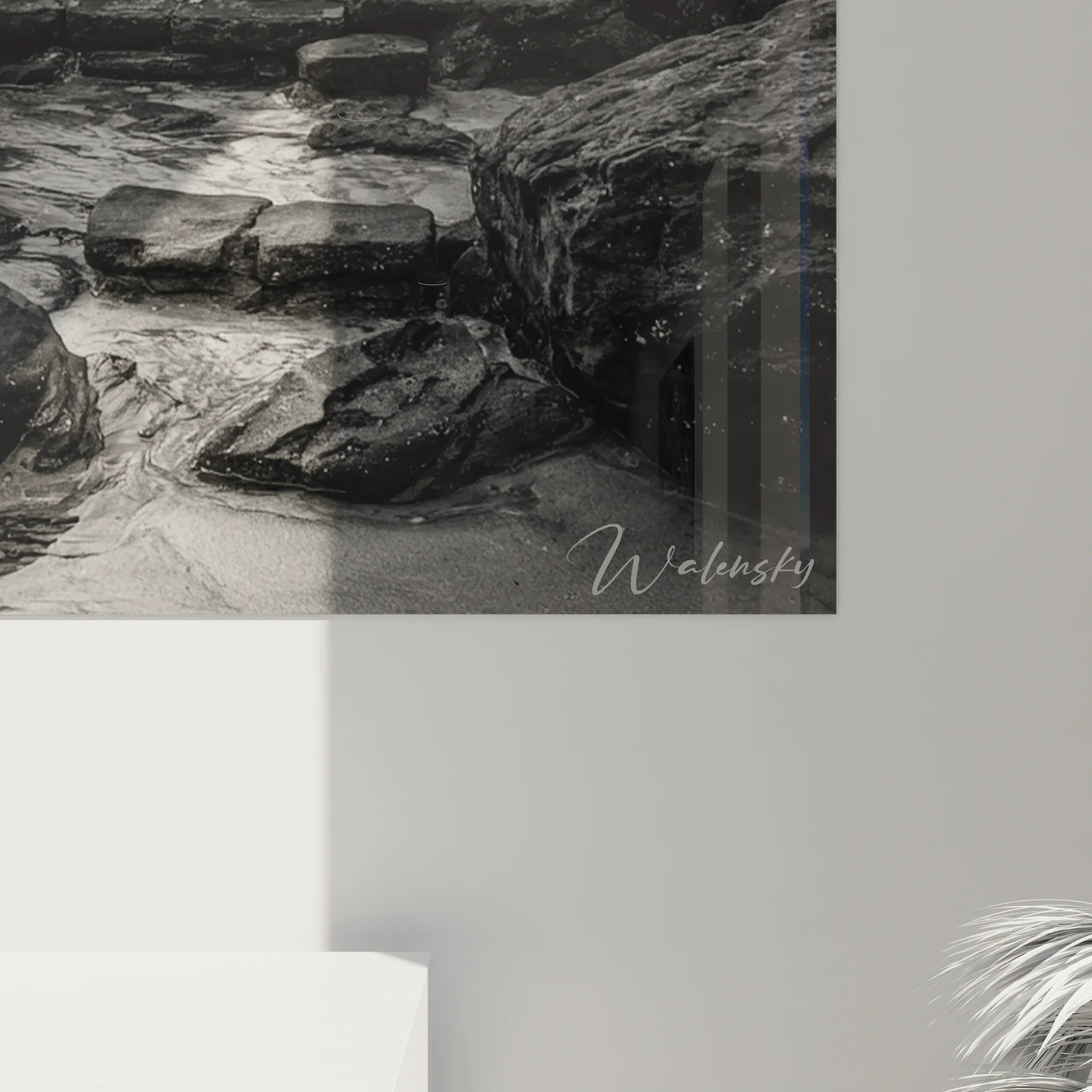 Vue ensemble tableau phare noir et blanc dans intérieur moderne style décoration côtière