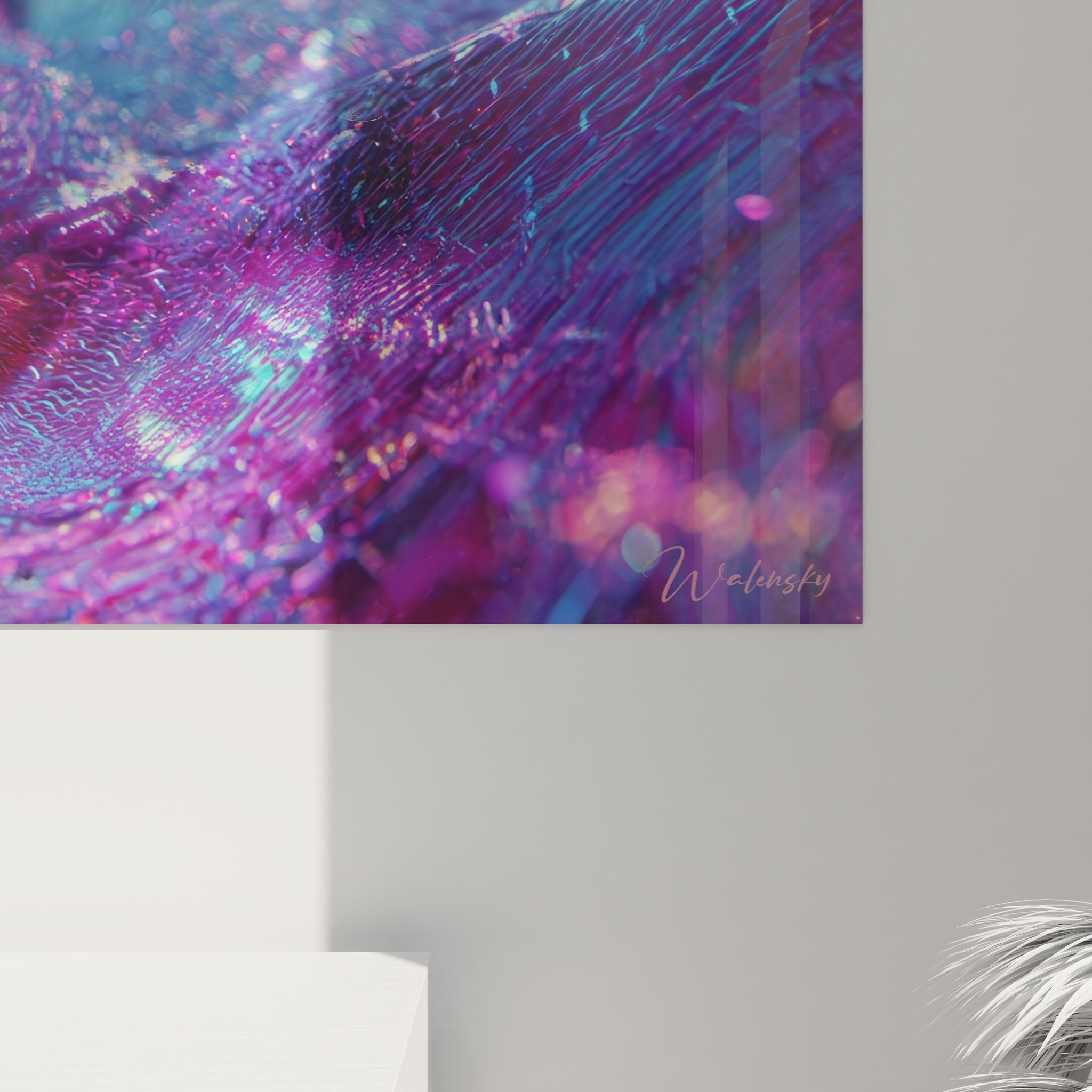 Vue ensemble tableau plumes cosmiques violet turquoise décoration murale futurisme abstrait