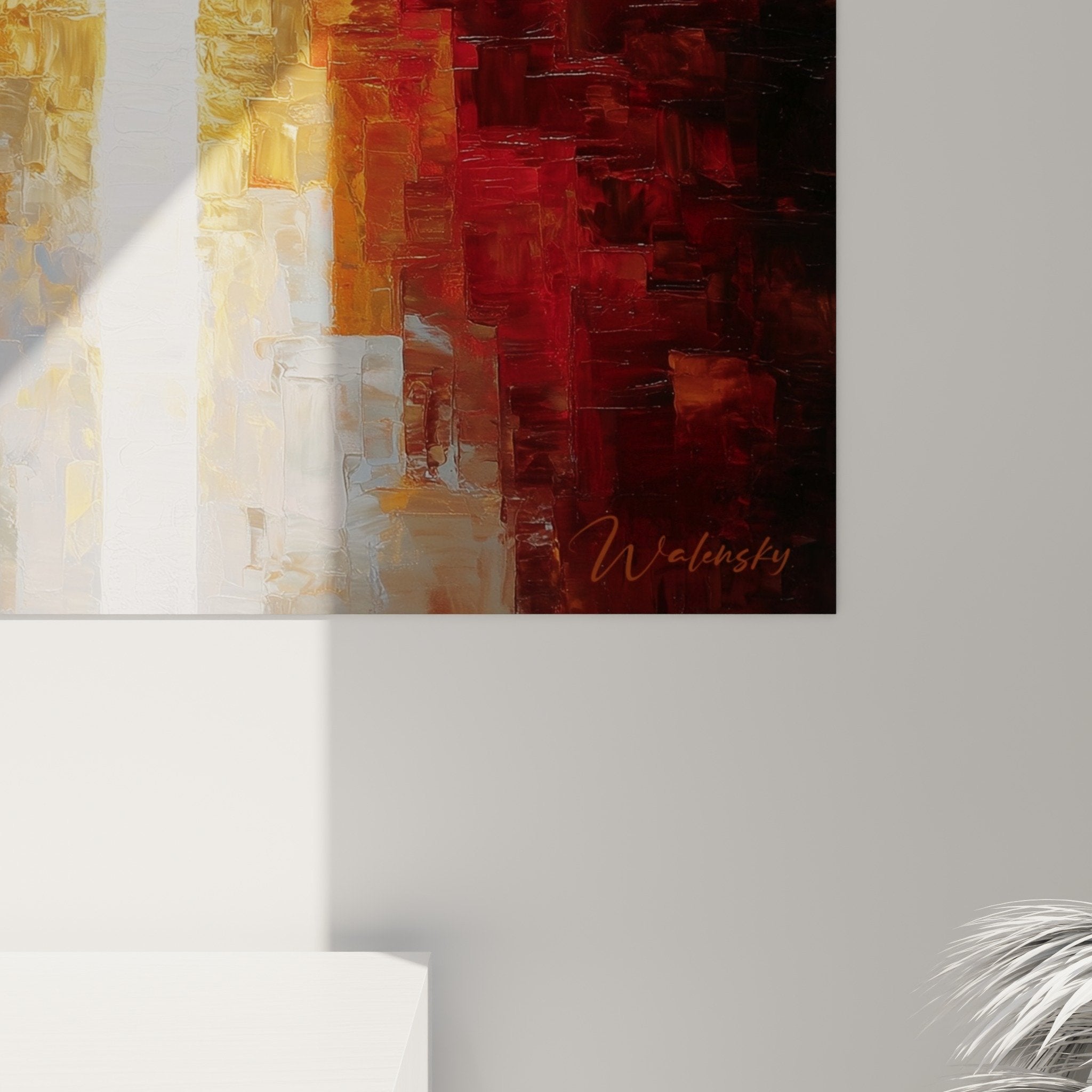 Vue ensemble tableau abstrait vertical rouge lumineux decoration interieur moderne feng shui