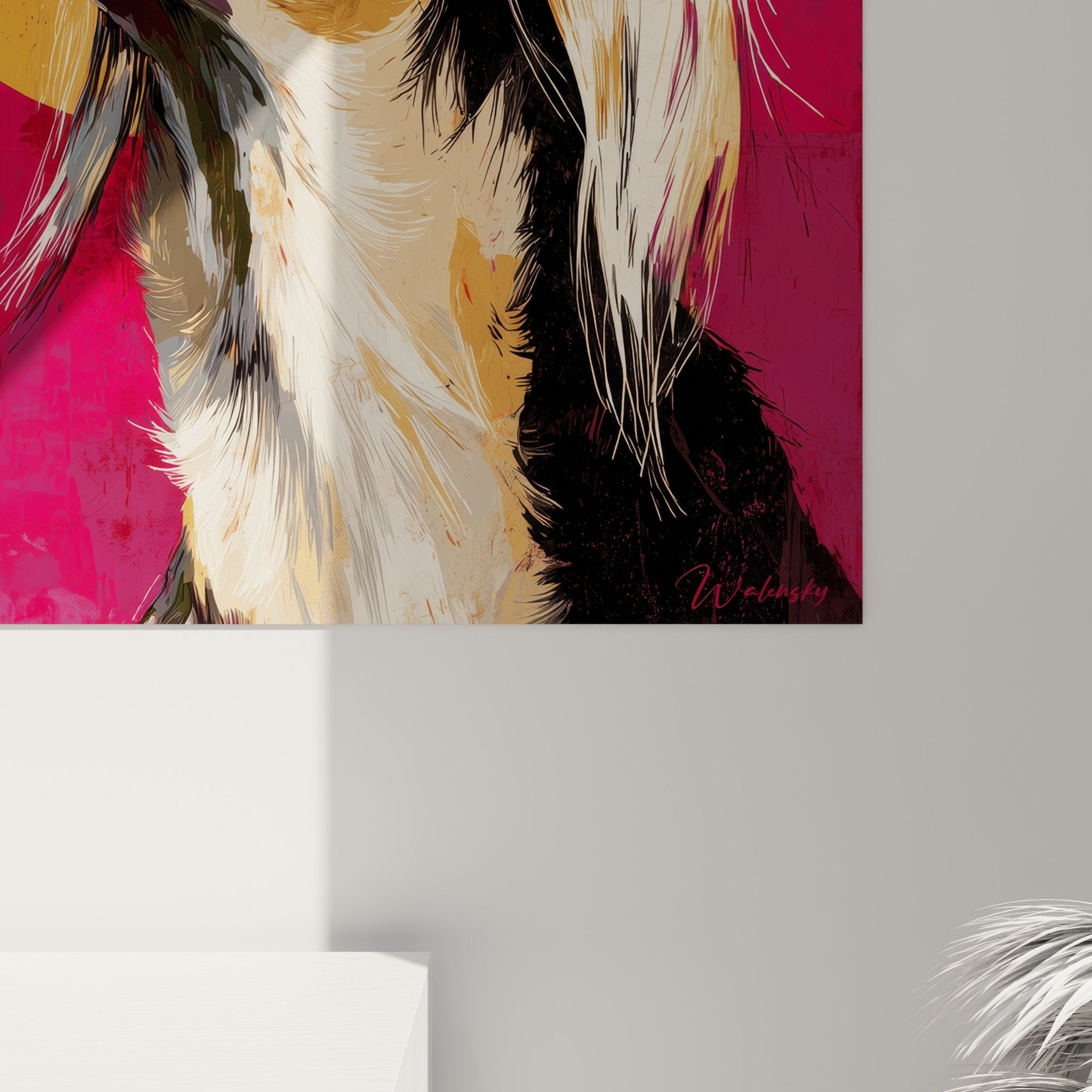 Vue d'ensemble tableau Saluki contemporain, lévrier noble aux tons rouge orange dans intérieur décoratif