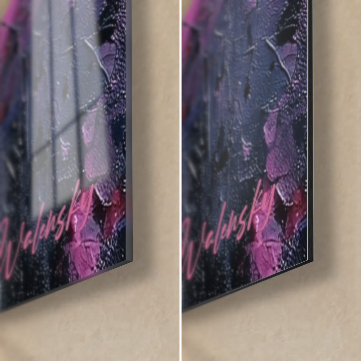 Schilderij met een roze en oranje explosie op violet, rechtsonder: roze signatuur, glanzend glas en mat Dibond, rand van 3 mm