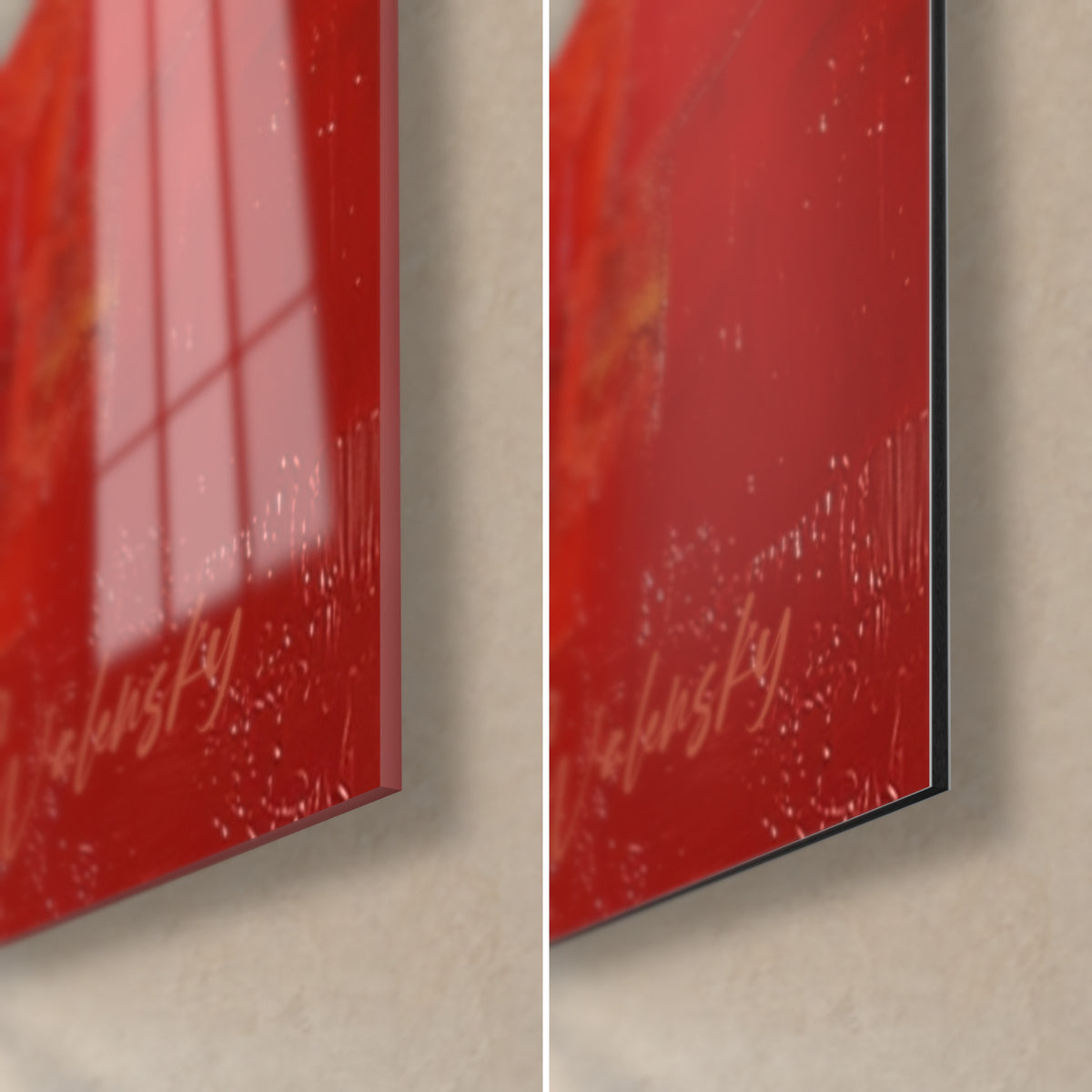 Quadro barboncino crema, angolo in basso a destra: vetro acrilico rosso lucido che riflette la finestra, alluminio Dibond opaco e bordo nero