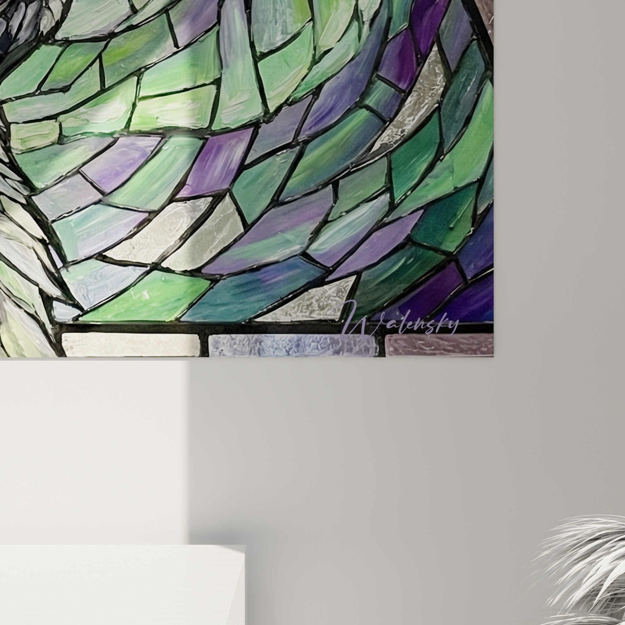 Vue ensemble tableau mural Keeshond aurore boreale, integration deco salon moderne, couleurs violettes vertes irisees