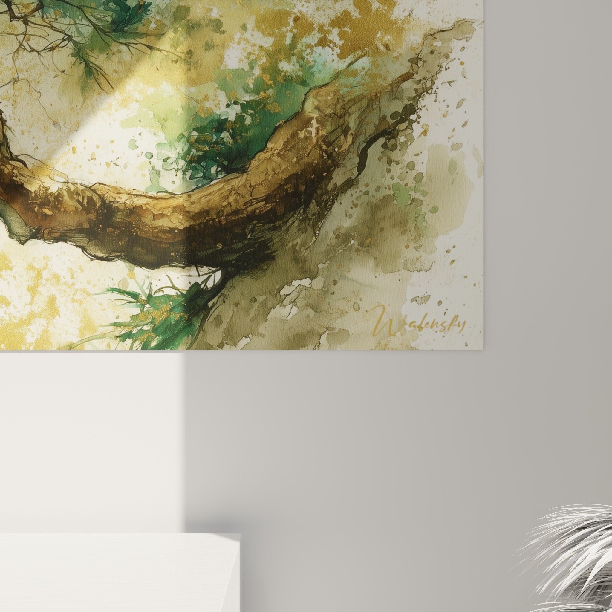 Gesamtansicht Zen-Baum-Kunstwerk mit ausgebreiteten Ästen, grüne und Ockerfarben, Panoramaformat, Feng-Shui-Stil, Holzrahmen