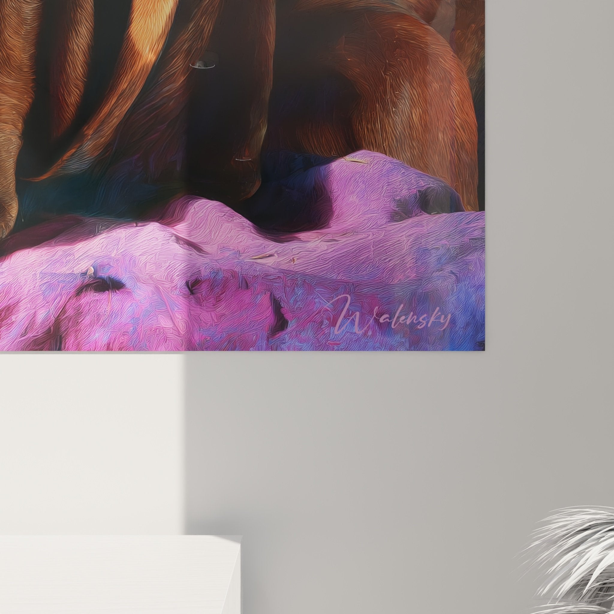 Vue ensemble tableau Bloodhound endormi violet cuivre decoration interieure chaleureuse