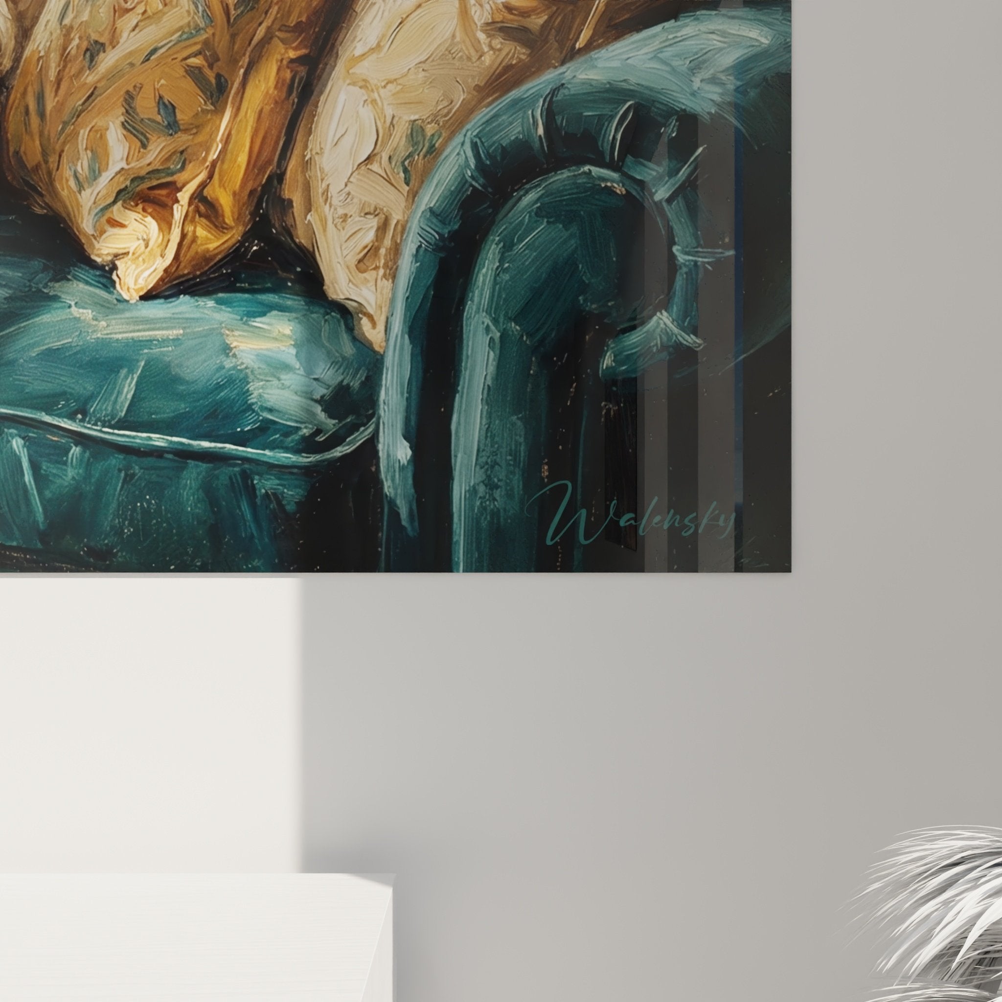 Vue ensemble tableau carlin salon bleu canard boiseries beiges cadre dore