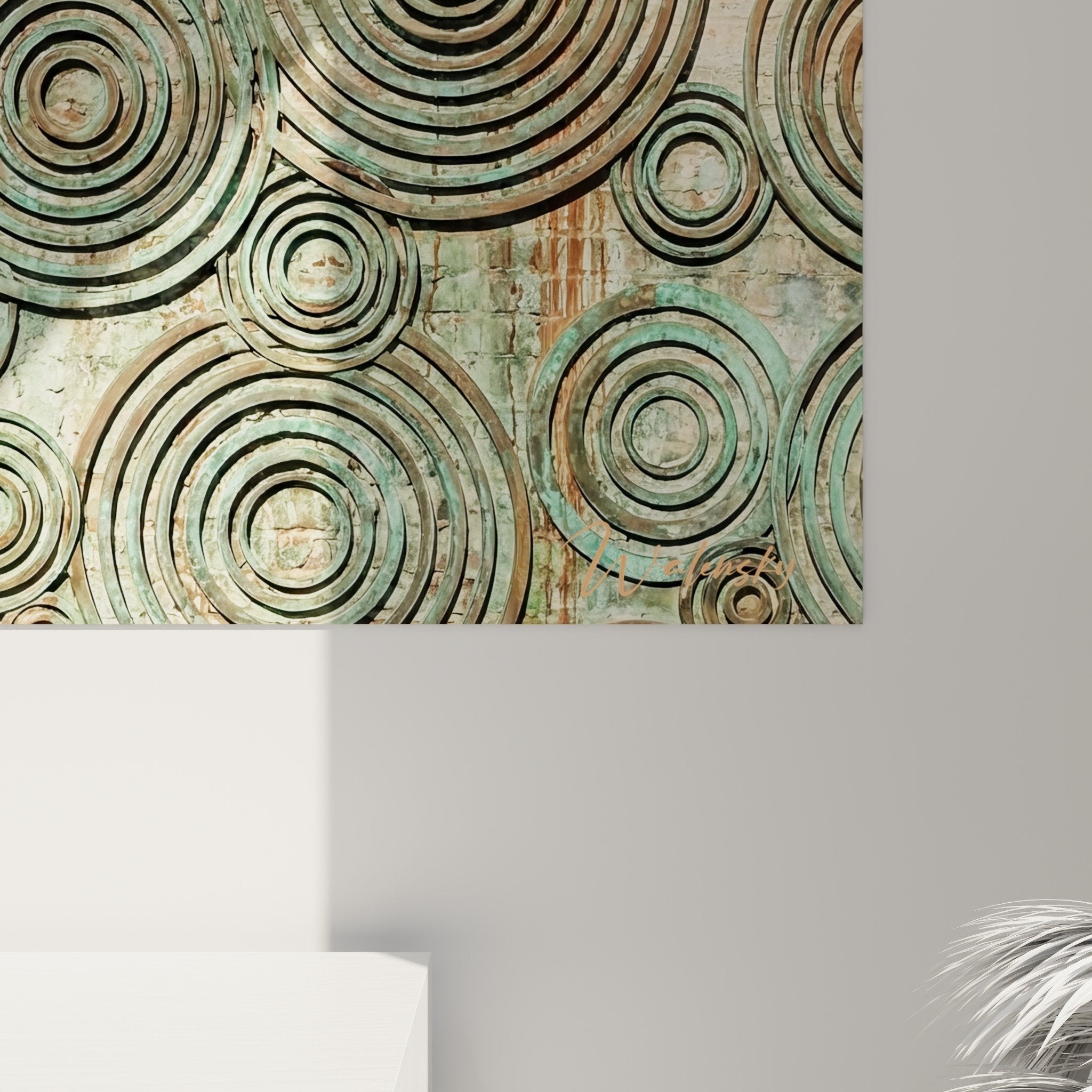 Vue ensemble tableau cercles geometriques cuivre vert fond brique patine art urbain contemporain