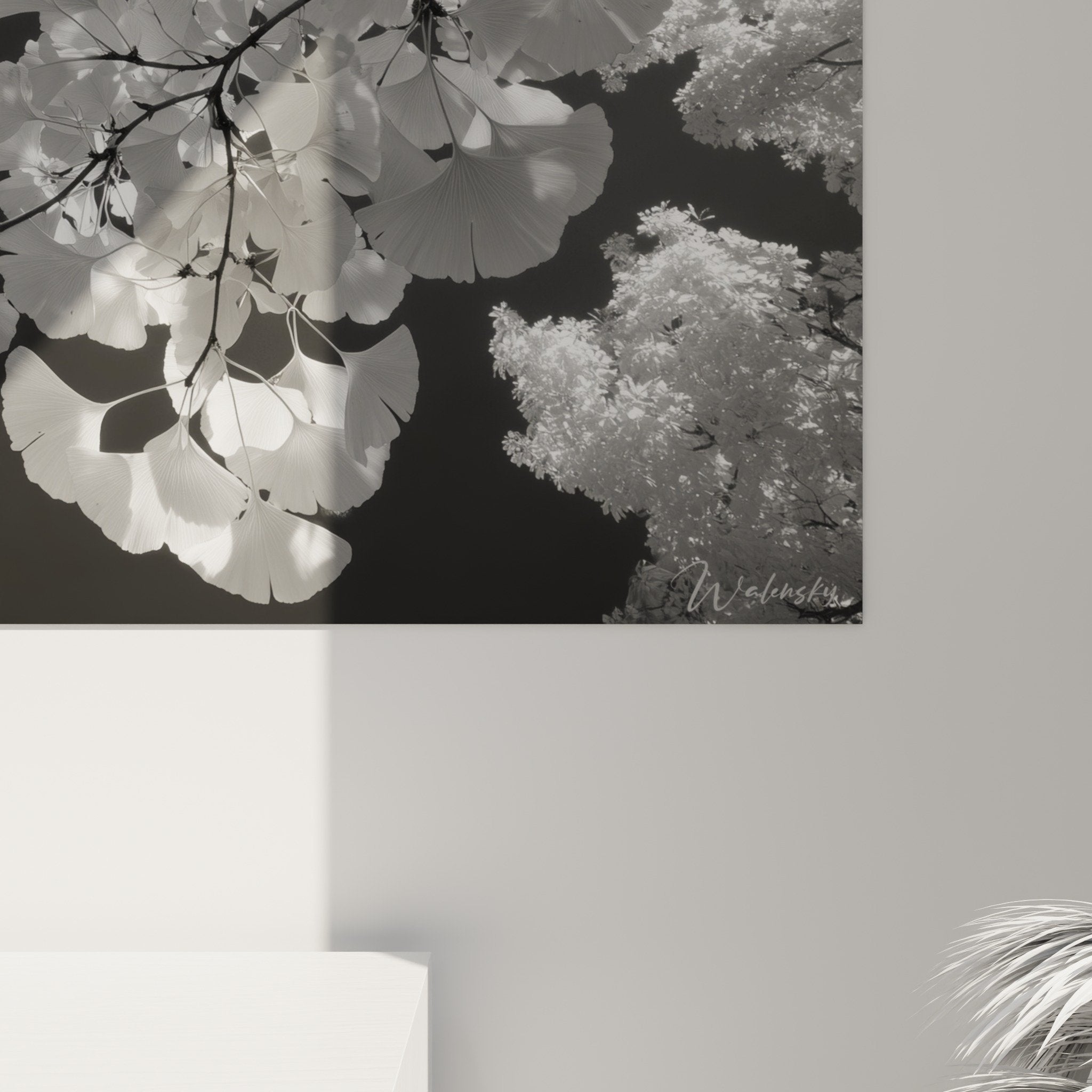 Vue ensemble tableau Ginkgo noir et blanc decoration murale style botanique contemporain