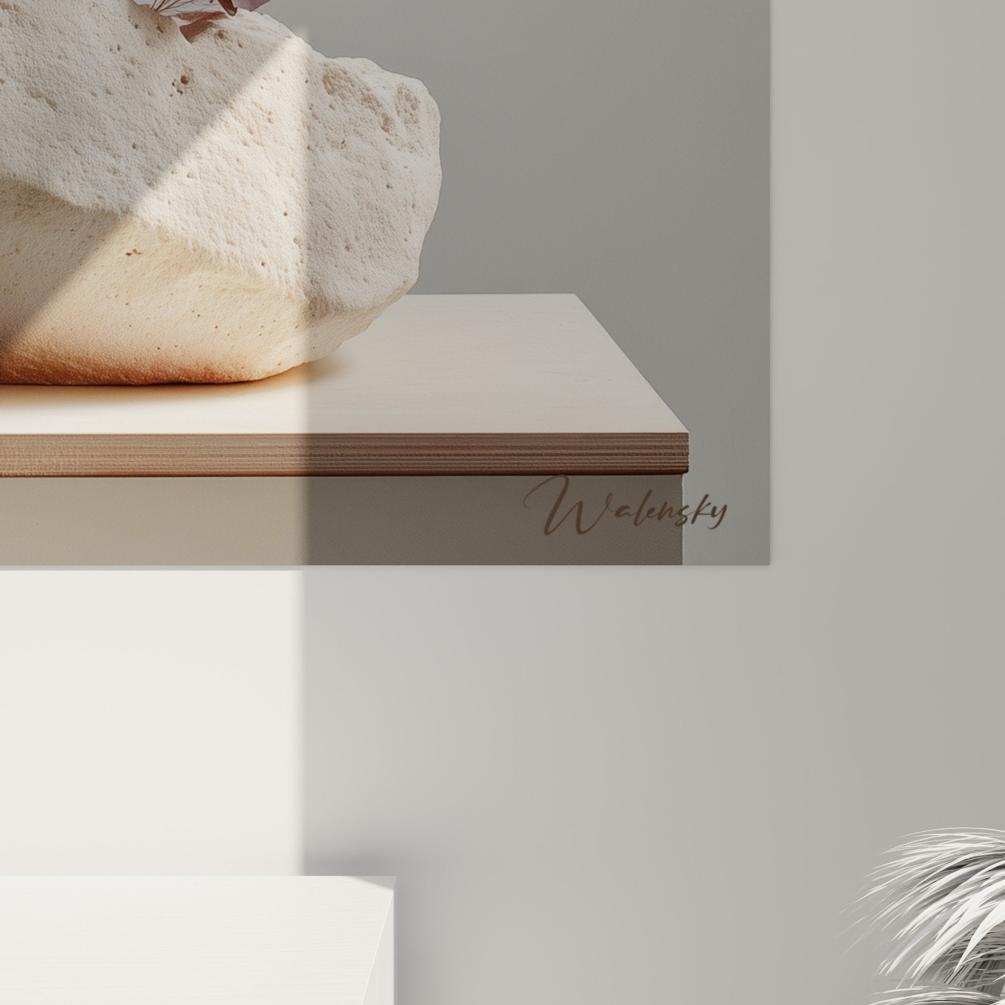 Vue ensemble tableau ikebana composition florale minimaliste feuilles bordeaux decoration zen