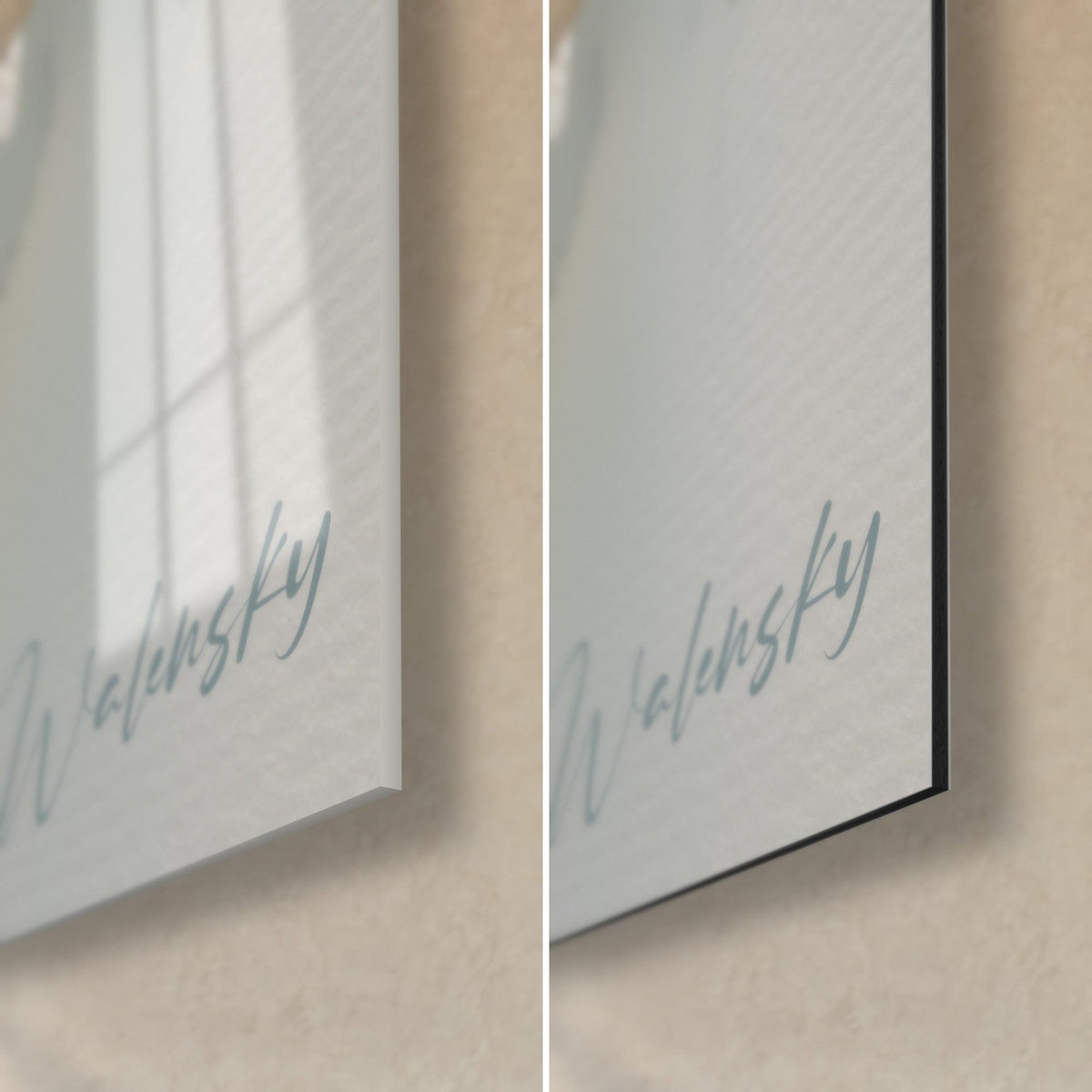 Schilderij Afghaanse windhond, rechter onderhoek: glanzend glas met reflecties links, mat grijs Dibond rechts, 3 mm rand en handtekening