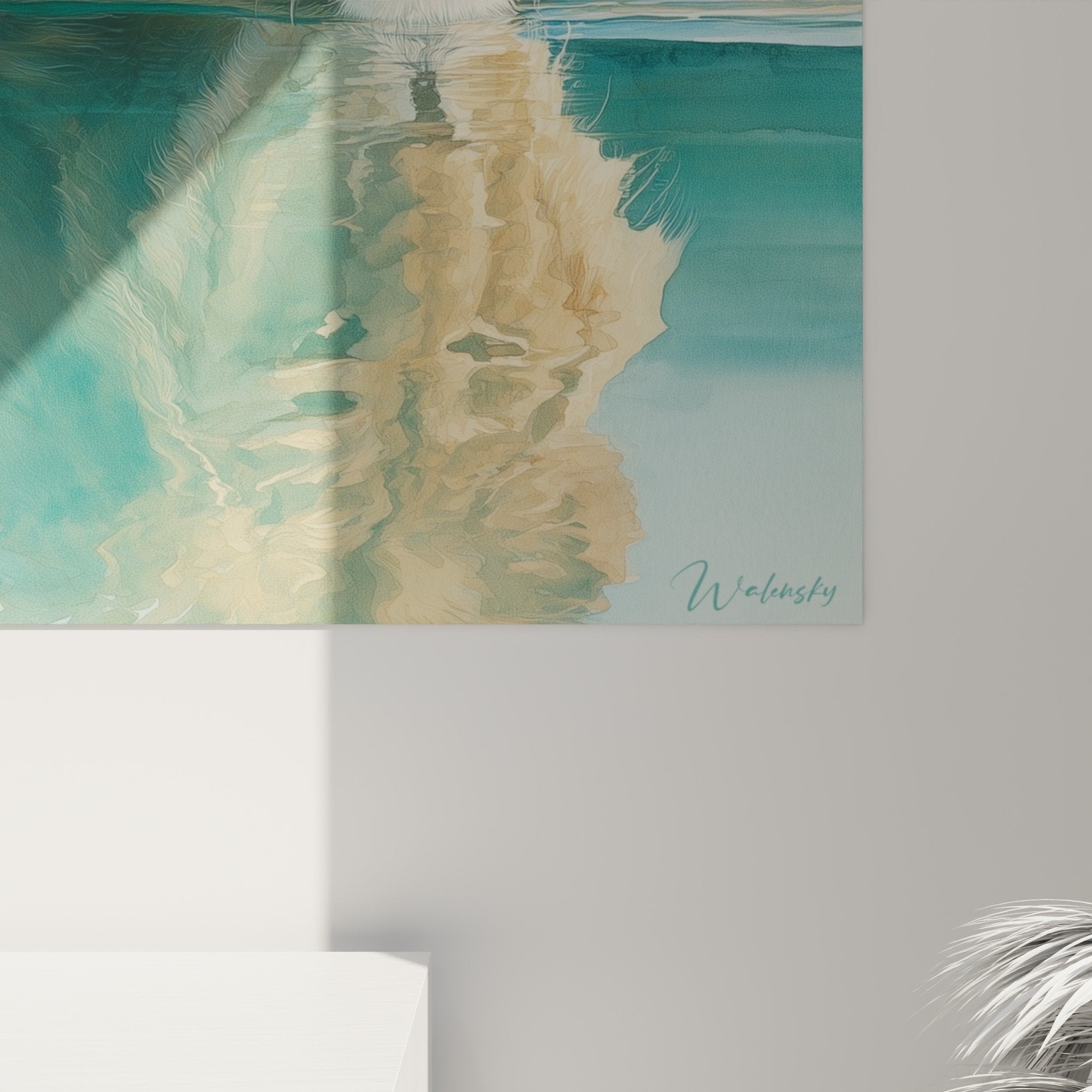 Vista d'insieme quadro leone acqua blu decorazione murale soggiorno arte animalier contemporanea
